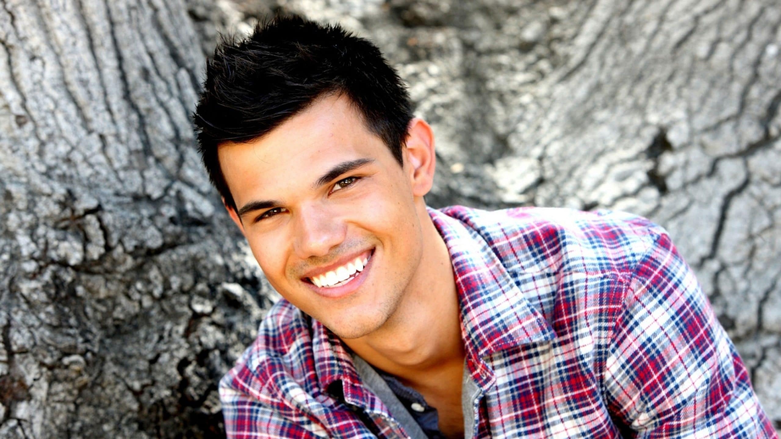 Taylor Dome, Taylor Lautner, Biography, Life story, 2560x1440 HD Desktop