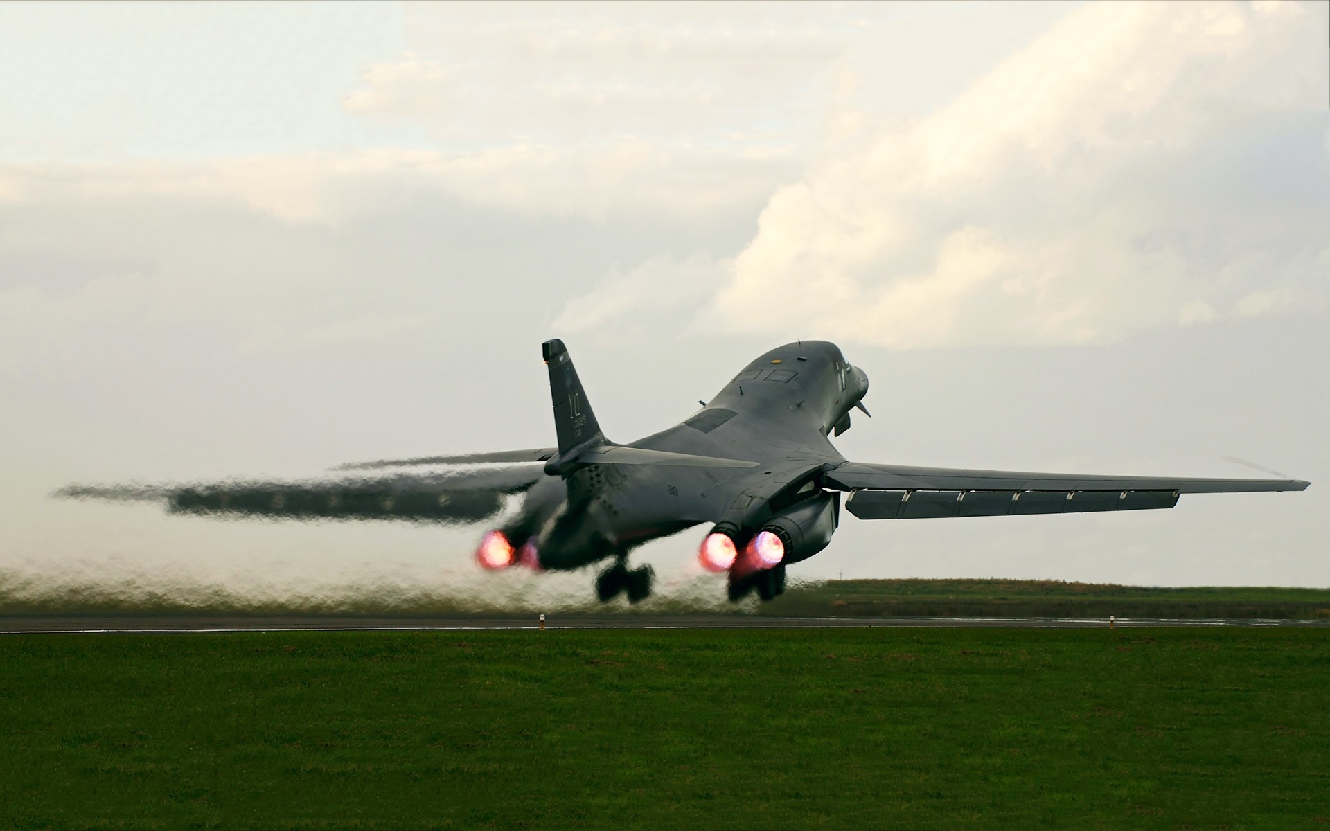 B-1 Lancer, Military aircraft, Air Force aviation, 1920x1200 HD Desktop