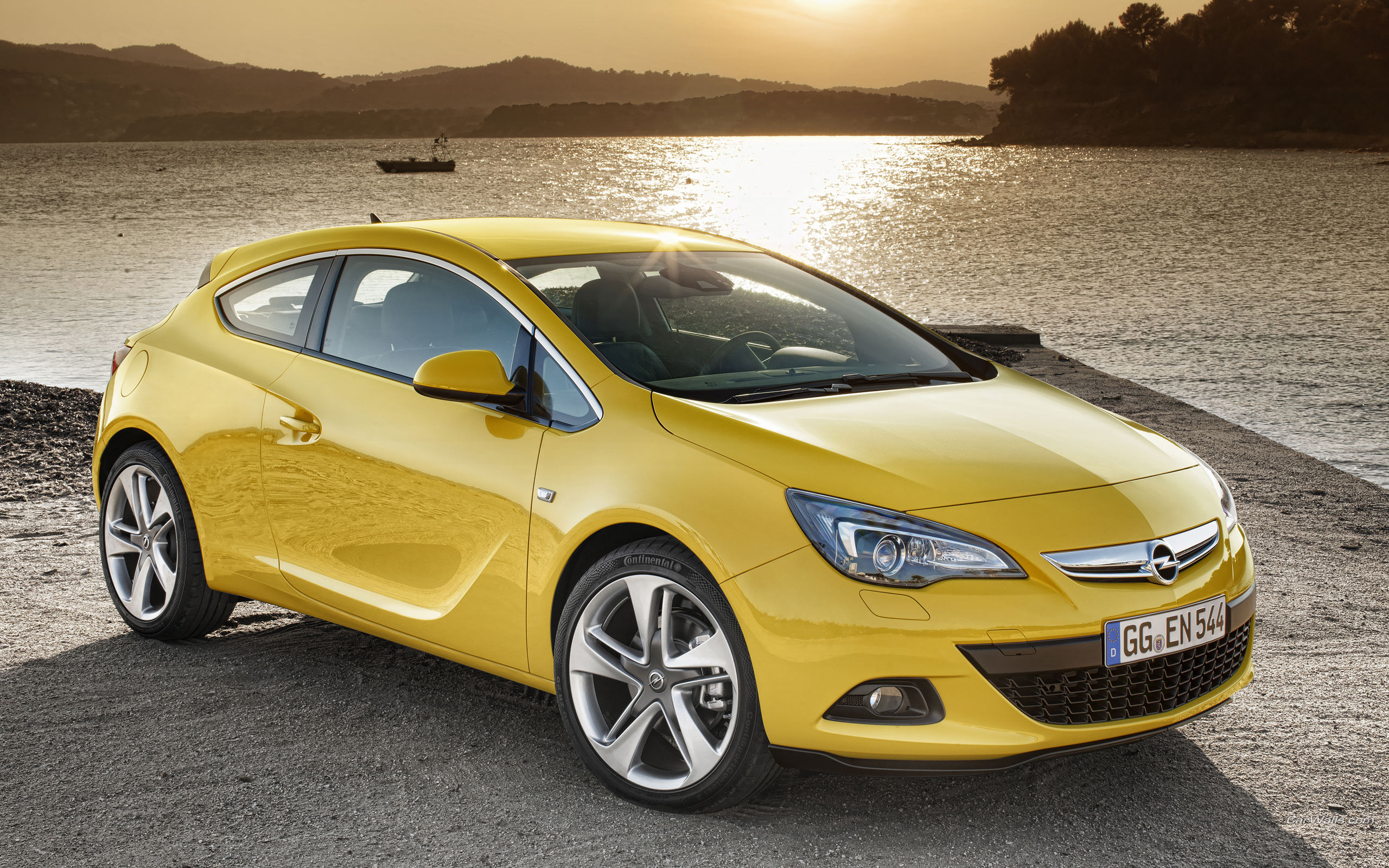 3-Doors Hatchback, Opel Astra Wallpaper, 2560x1600 HD Desktop