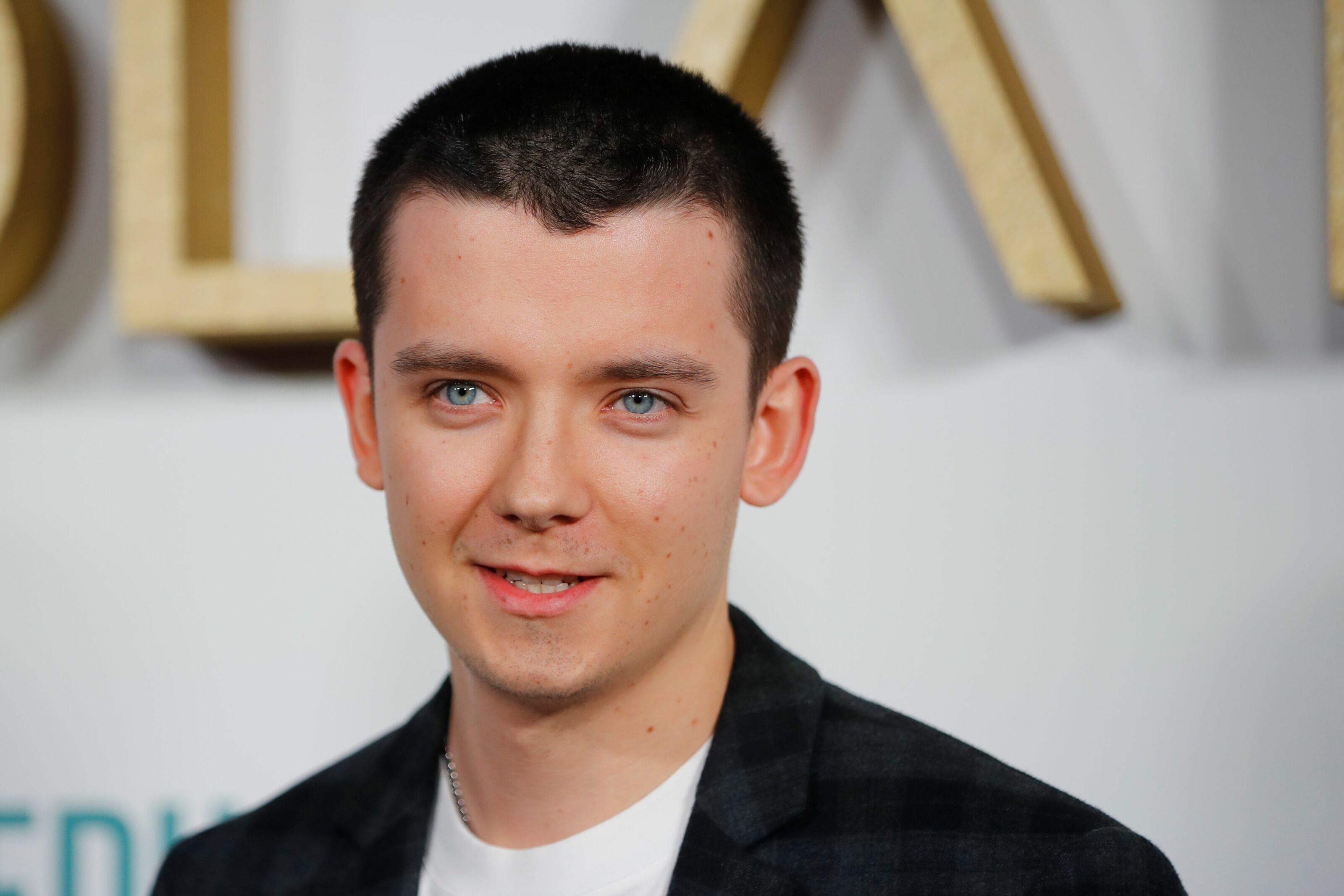 Asa Butterfield, Sex Education, Instagram, Net worth, 3200x2140 HD Desktop