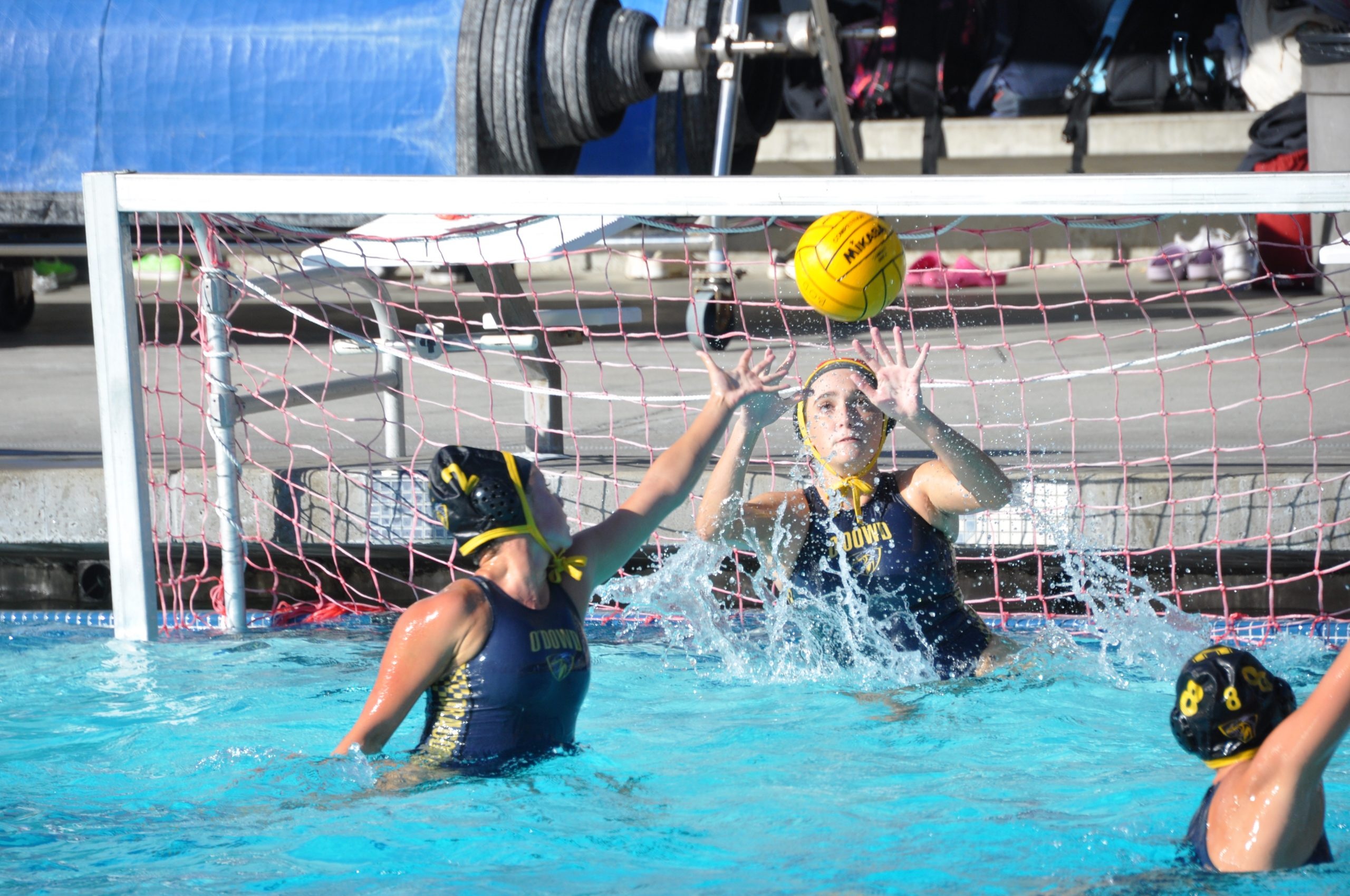 Women's water polo, Bishop O'Dowd High School, 2560x1700 HD Desktop