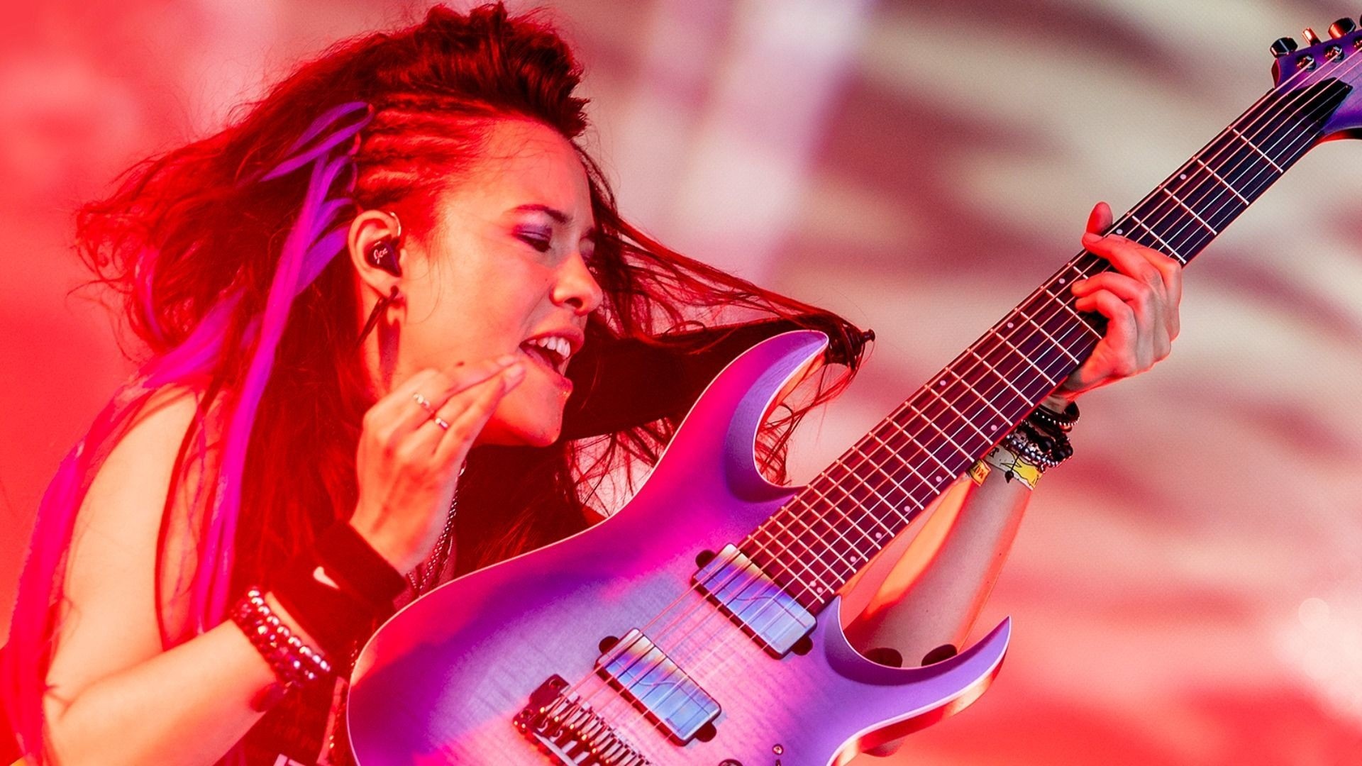 Jen Majura, Evanescence guitarist, Parts ways, 1920x1080 Full HD Desktop