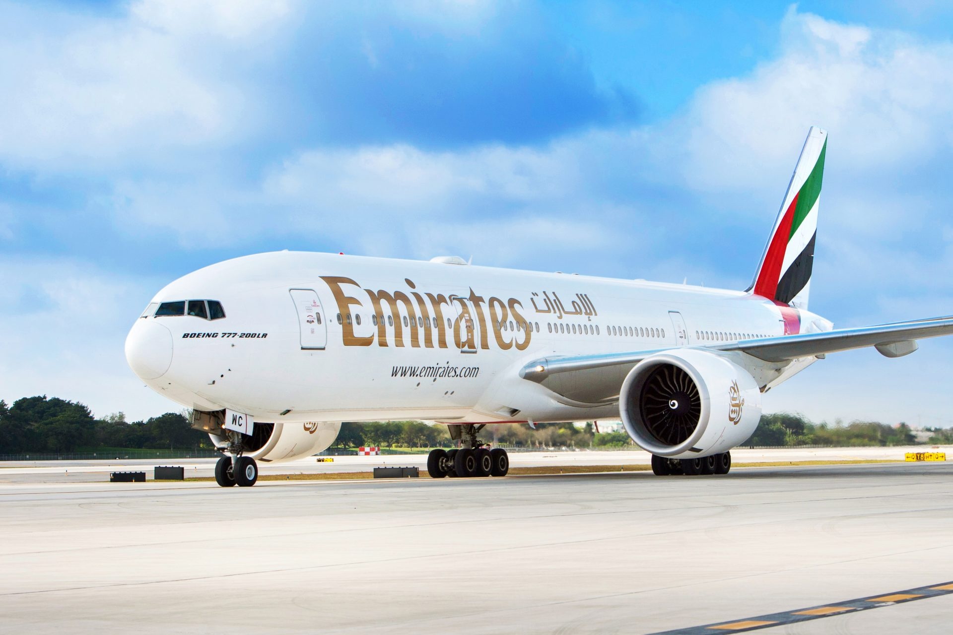 Boeing 777, Travels, Emirates, Fleet renewal milestones, 1920x1280 HD Desktop