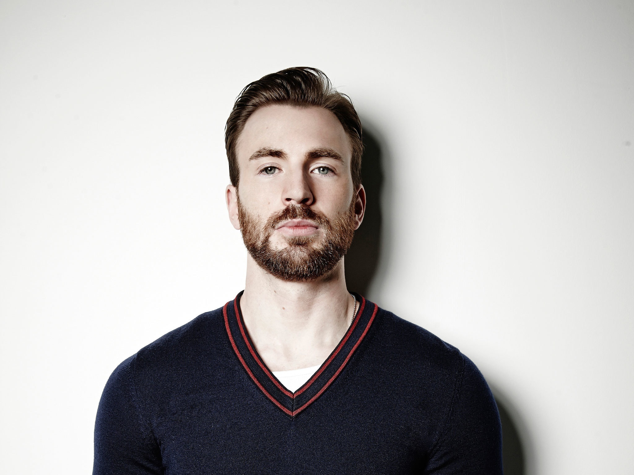 Chris Evans, HD wallpaper, Captivating image, Talented actor, 2050x1540 HD Desktop