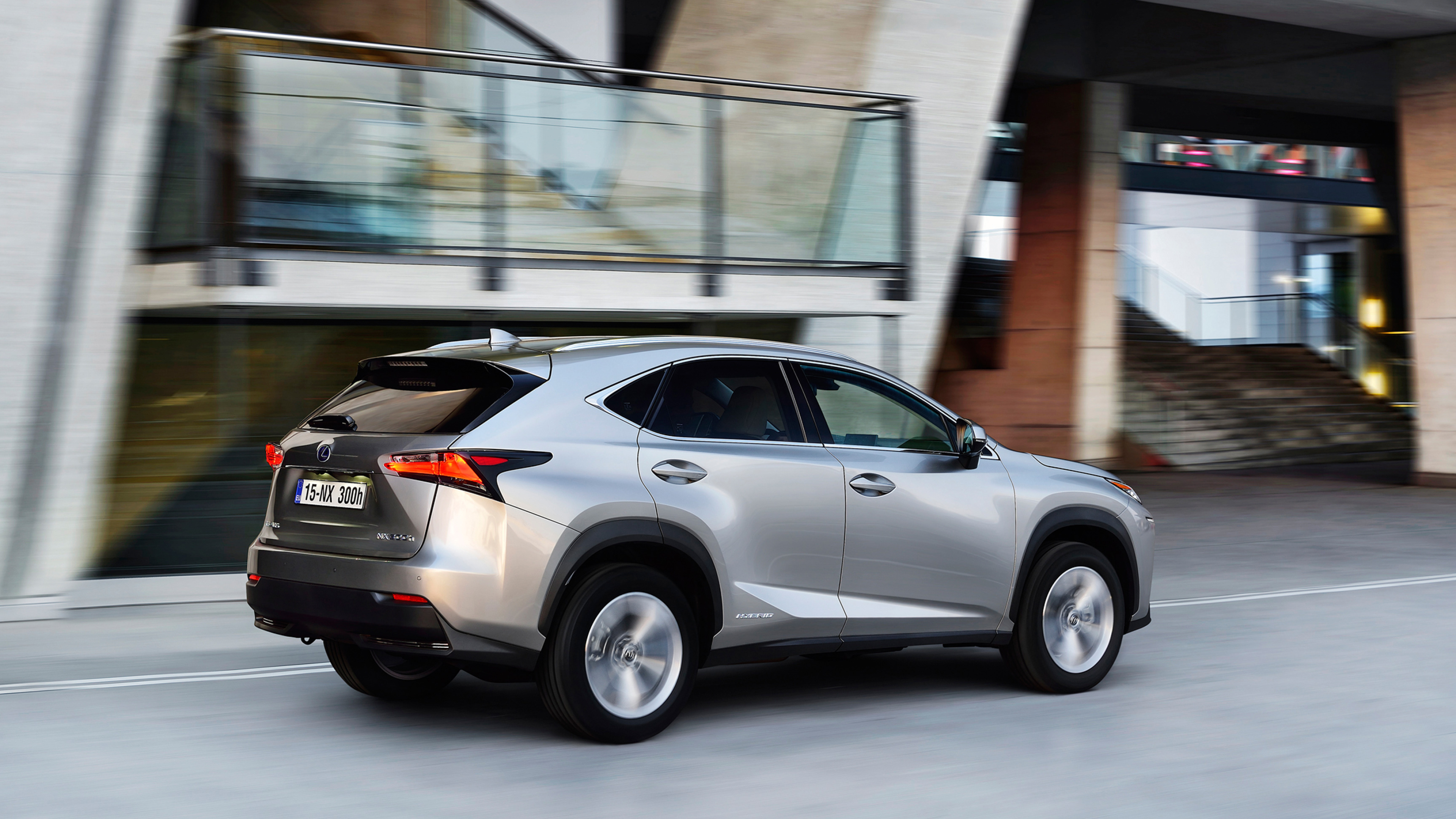 Lexus NX, Elegant and refined, Powerful engine, Smooth handling, 3840x2160 4K Desktop