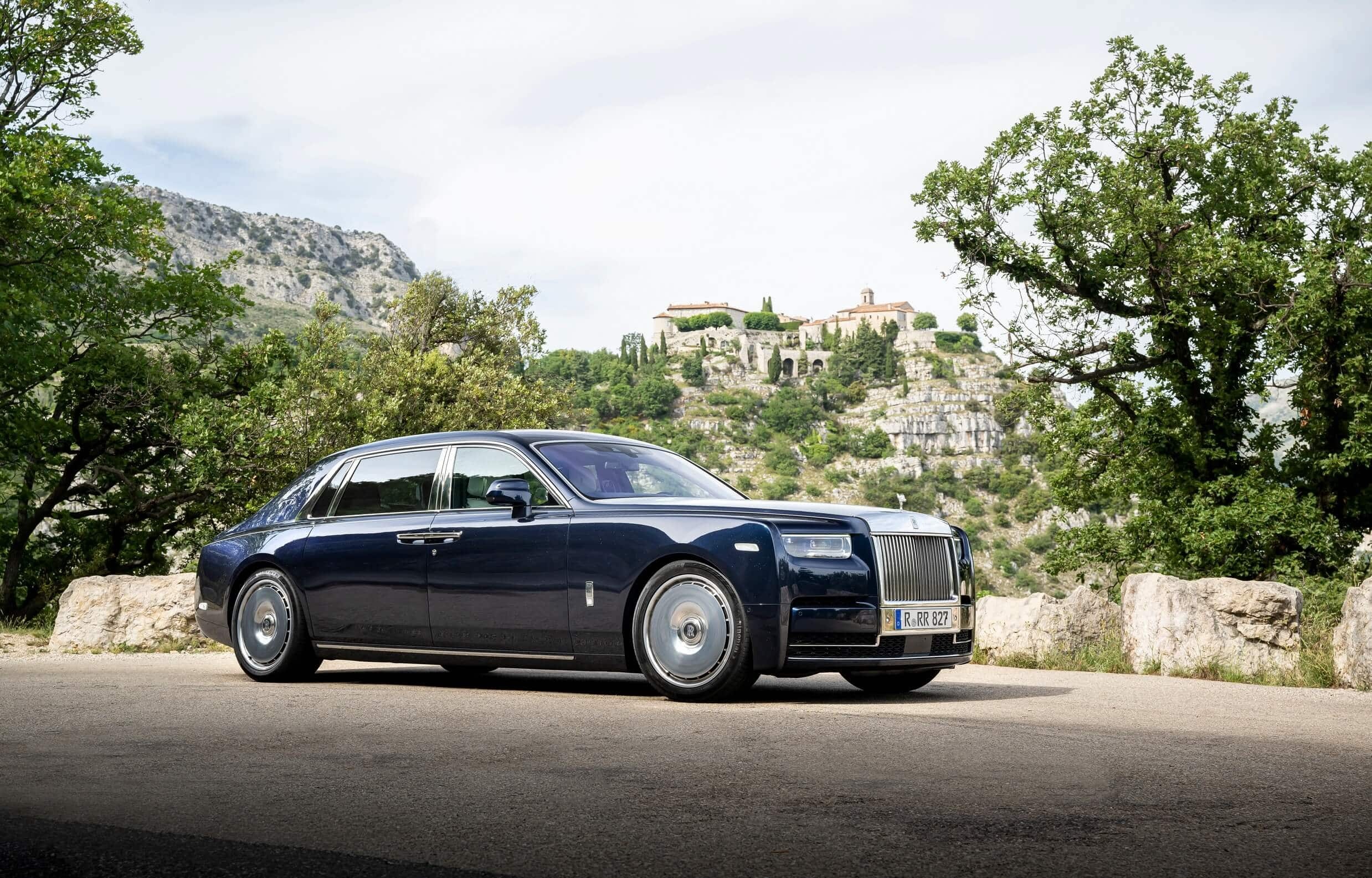 2023 Model, Rolls-Royce Phantom Wallpaper, 2480x1590 HD Desktop