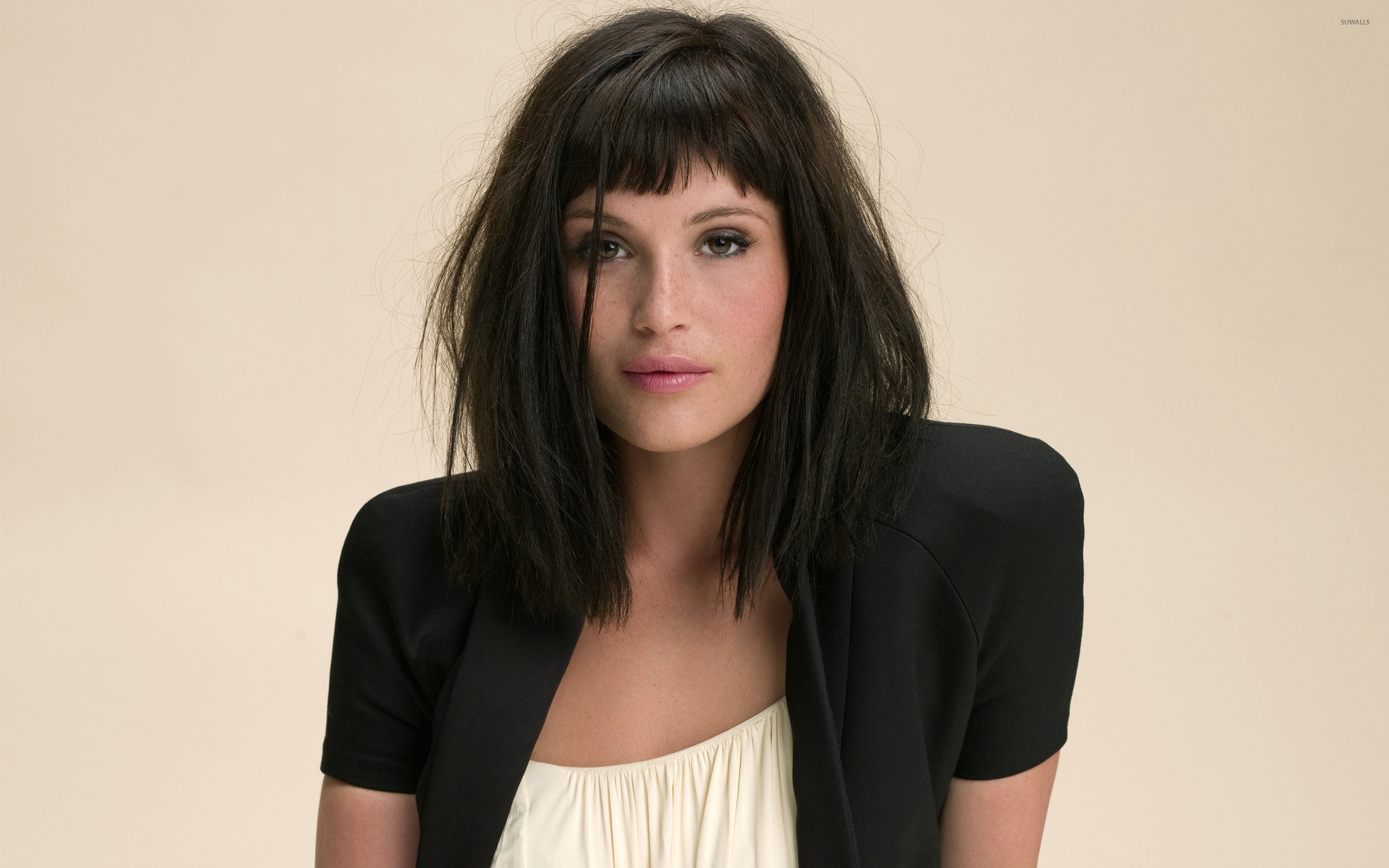 Gemma Arterton, White Top, Black Jacket, Celebrity Wallpapers, 2880x1800 HD Desktop