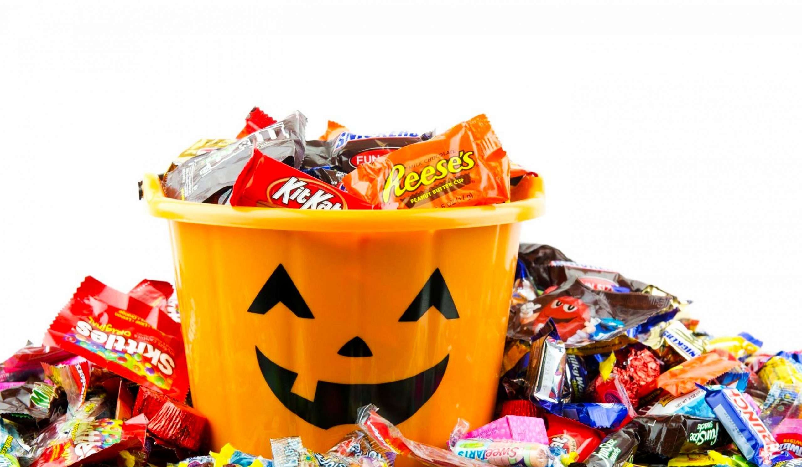 Halloween Candy, Dental nightmare, Green Bay Smiles, 2560x1500 HD Desktop