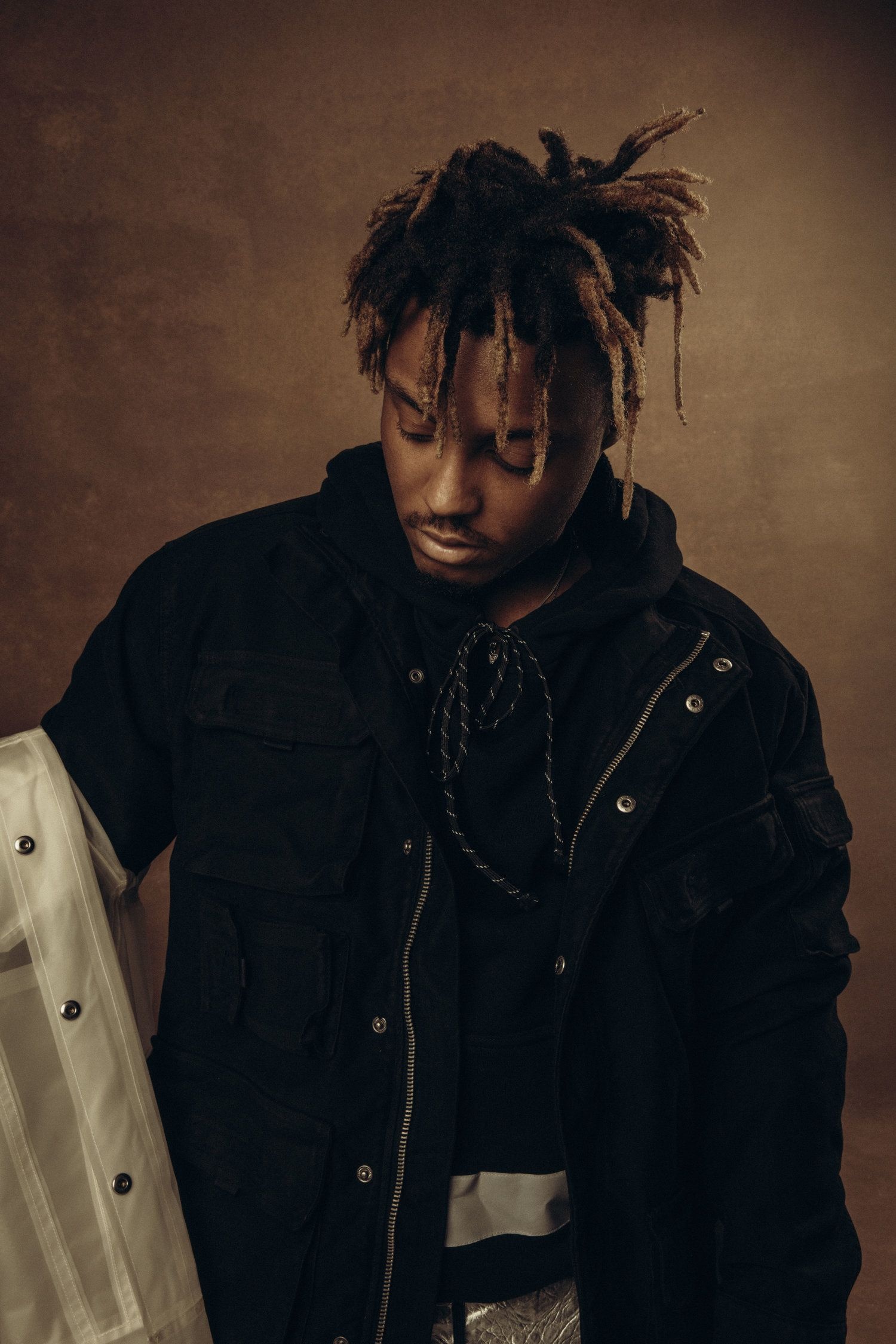 Juice WRLD, Rising rap star, World on his shoulders, 1500x2250 HD Phone