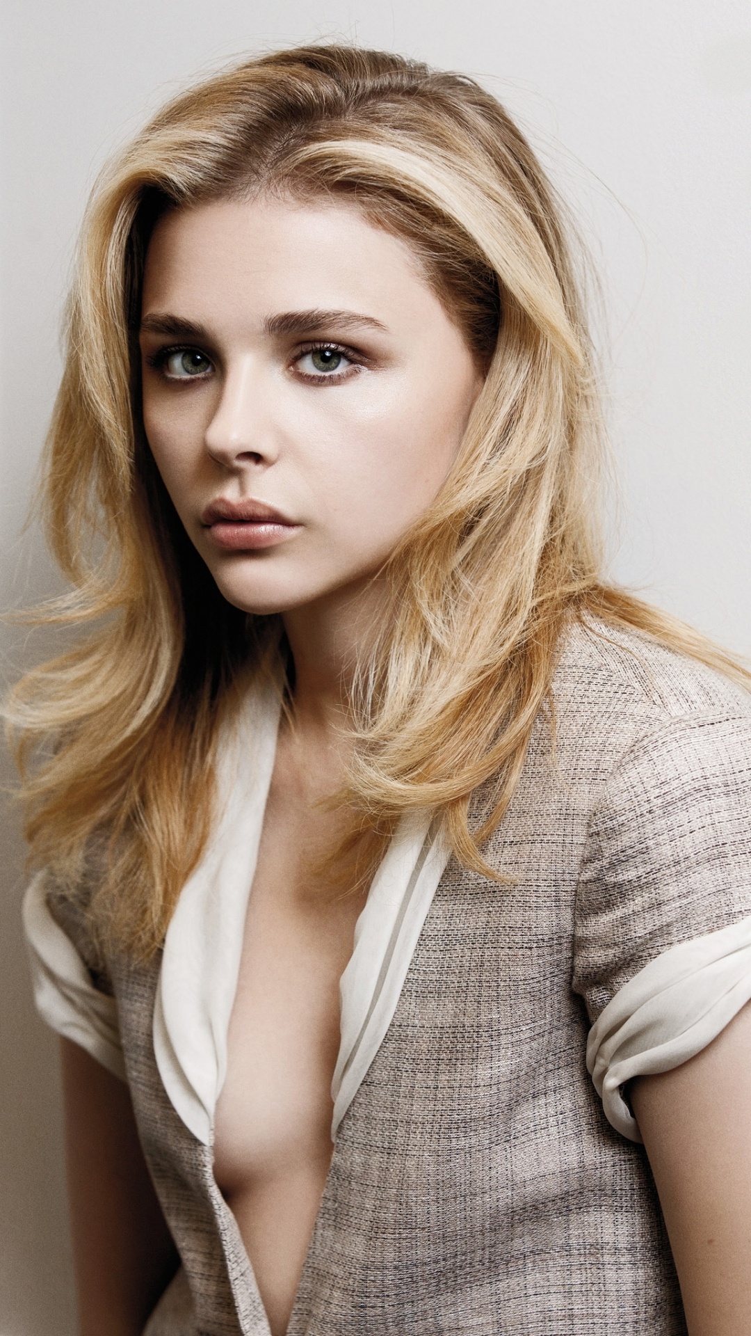 Chloe Moretz, Celebrity, 1080x1920 Full HD Phone