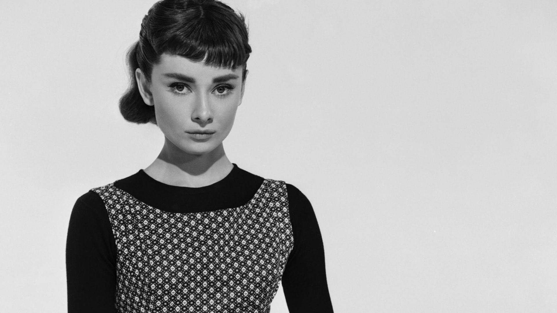 Audrey Hepburn desktop wallpaper, Rita Blare inspiration, Stunning photos, Elegant hairstyle, 1920x1080 Full HD Desktop