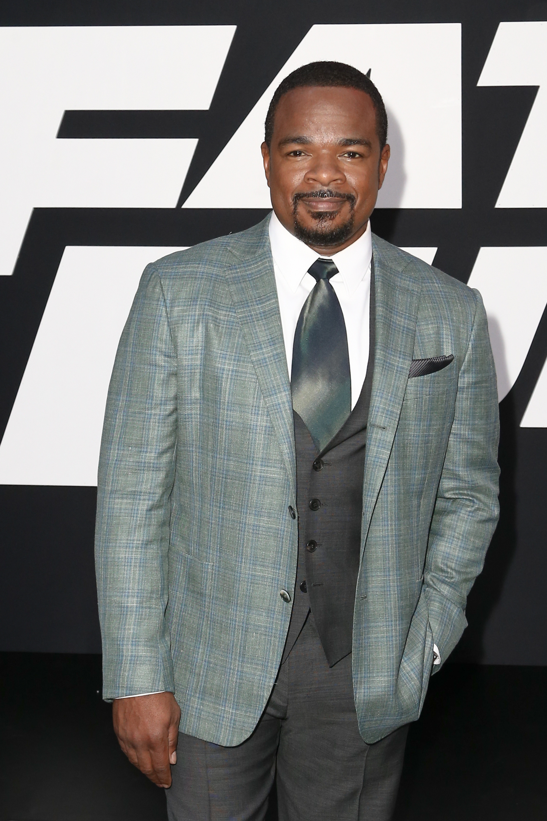 F. Gary Gray, Talks to direct, Men in Black spinoff, Fresh storytelling, 1790x2690 HD Phone