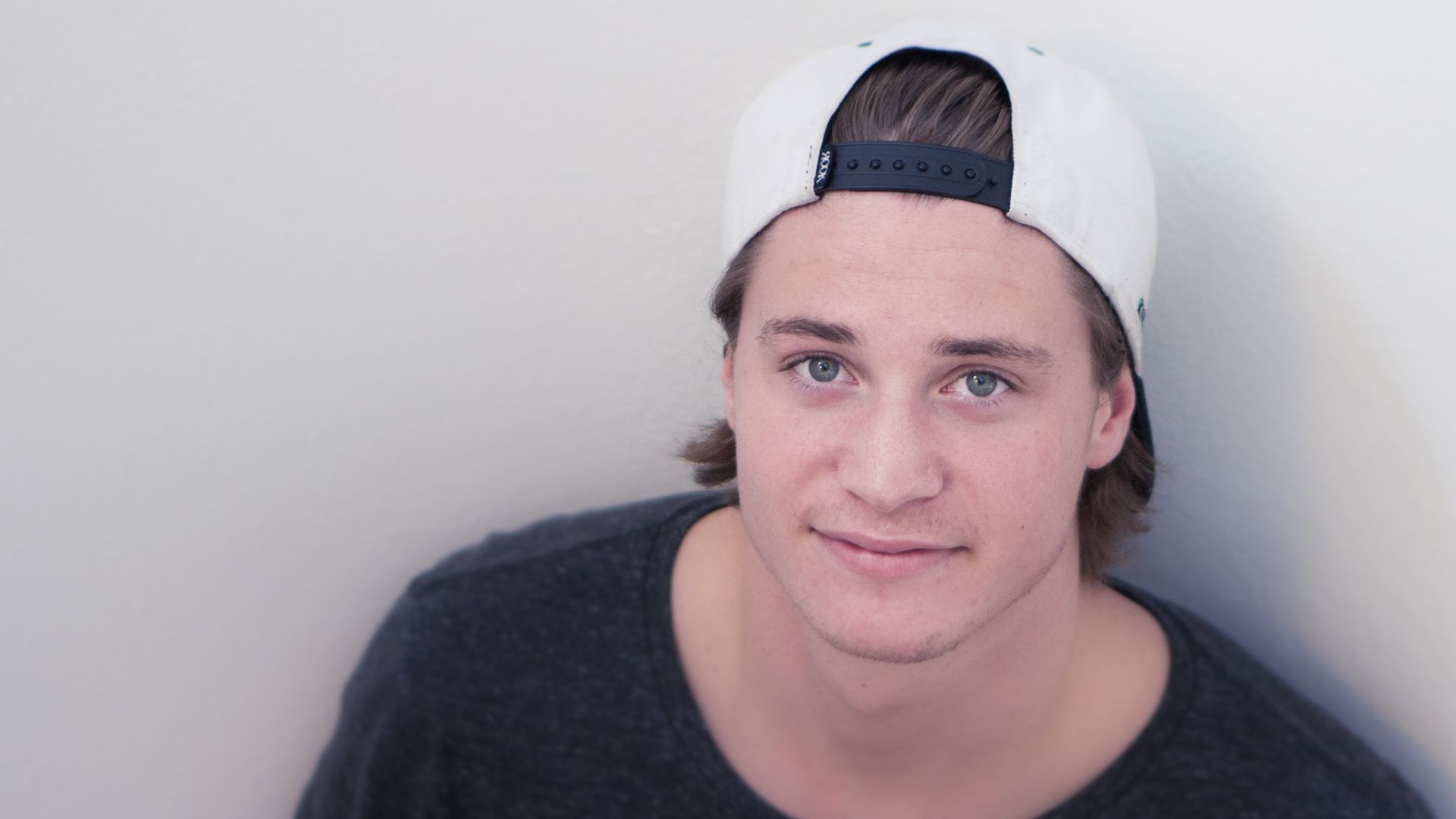 Kygo's record collection, Music producer genius, DJ inspiration, Musical talent, 1920x1080 Full HD Desktop