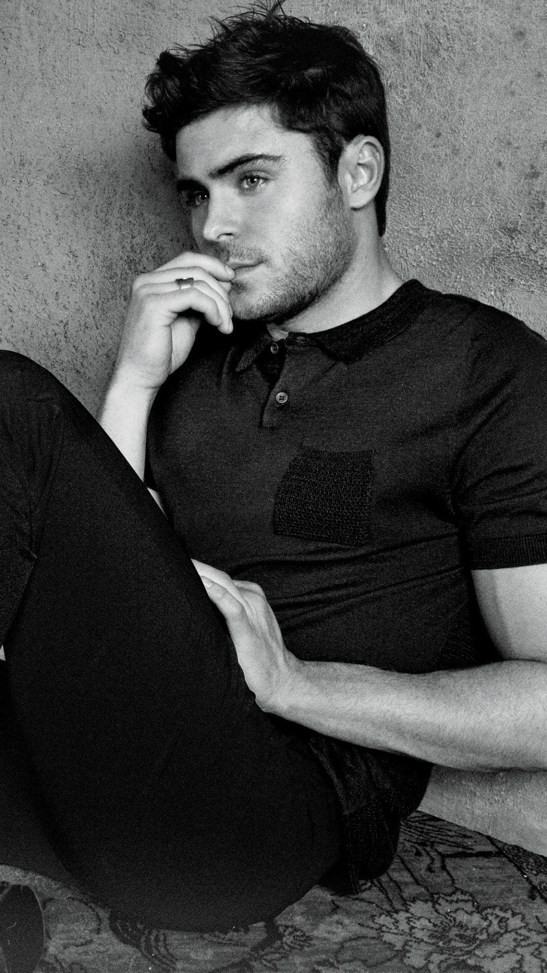 Zac Efron, Celebrity icon, Pop culture sensation, Famous actor, 1080x1920 Full HD Phone