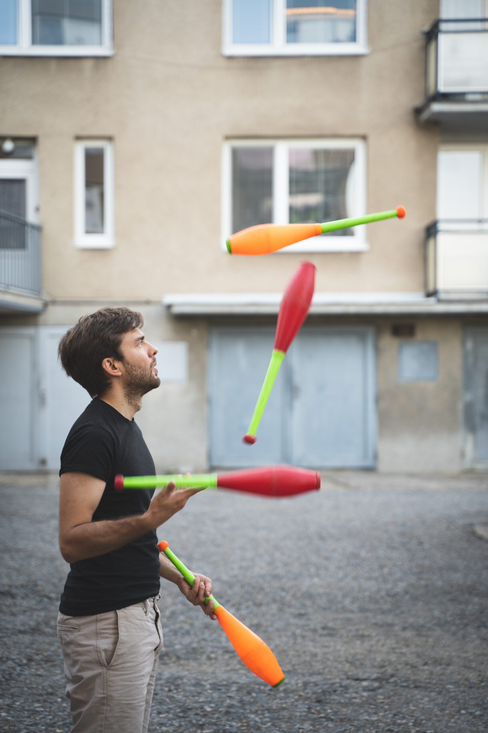 Juggling, Portraiture in motion, Juggling demonstration, Photography, 1710x2560 HD Phone