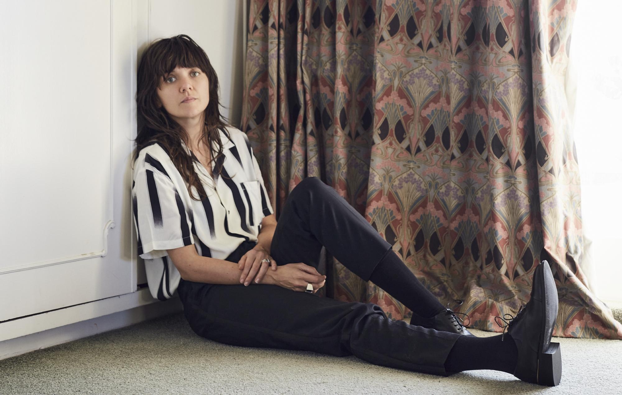 Courtney Barnett Music, Stem Mixer, 2000x1270 HD Desktop