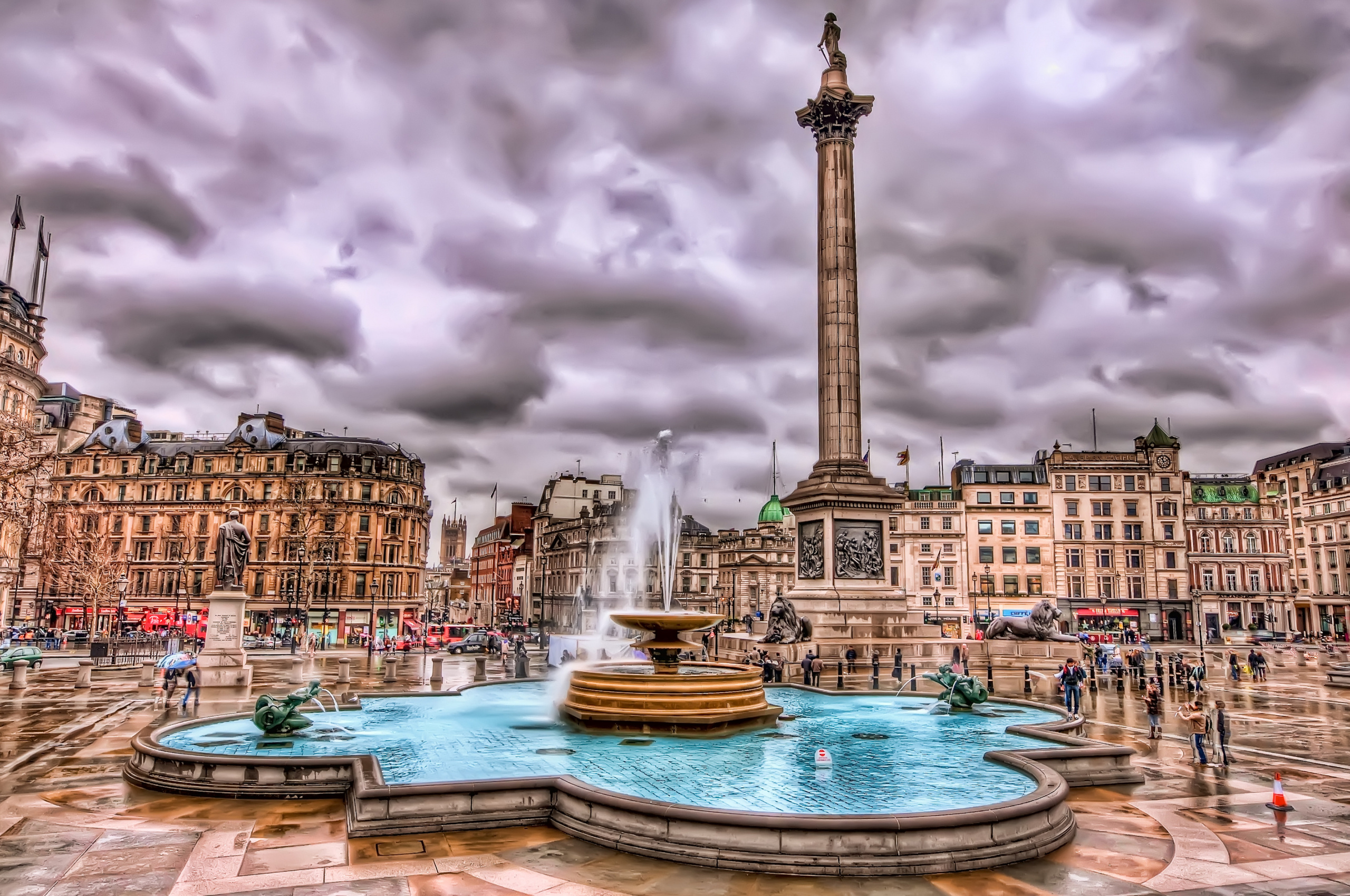 Trafalgar Square, England's capital, Wide panoramic view, United Kingdom beauty, 2560x1700 HD Desktop