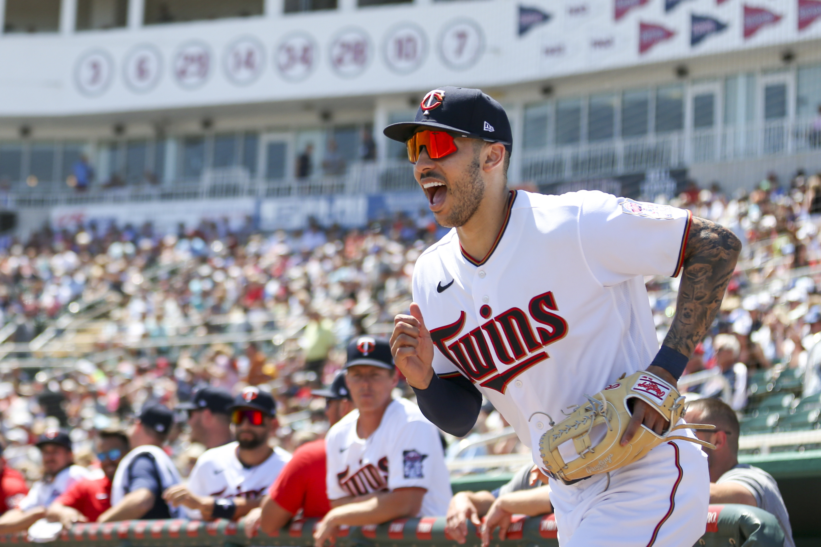 Carlos Correa, Minnesota Twins Wallpaper, 3200x2140 HD Desktop