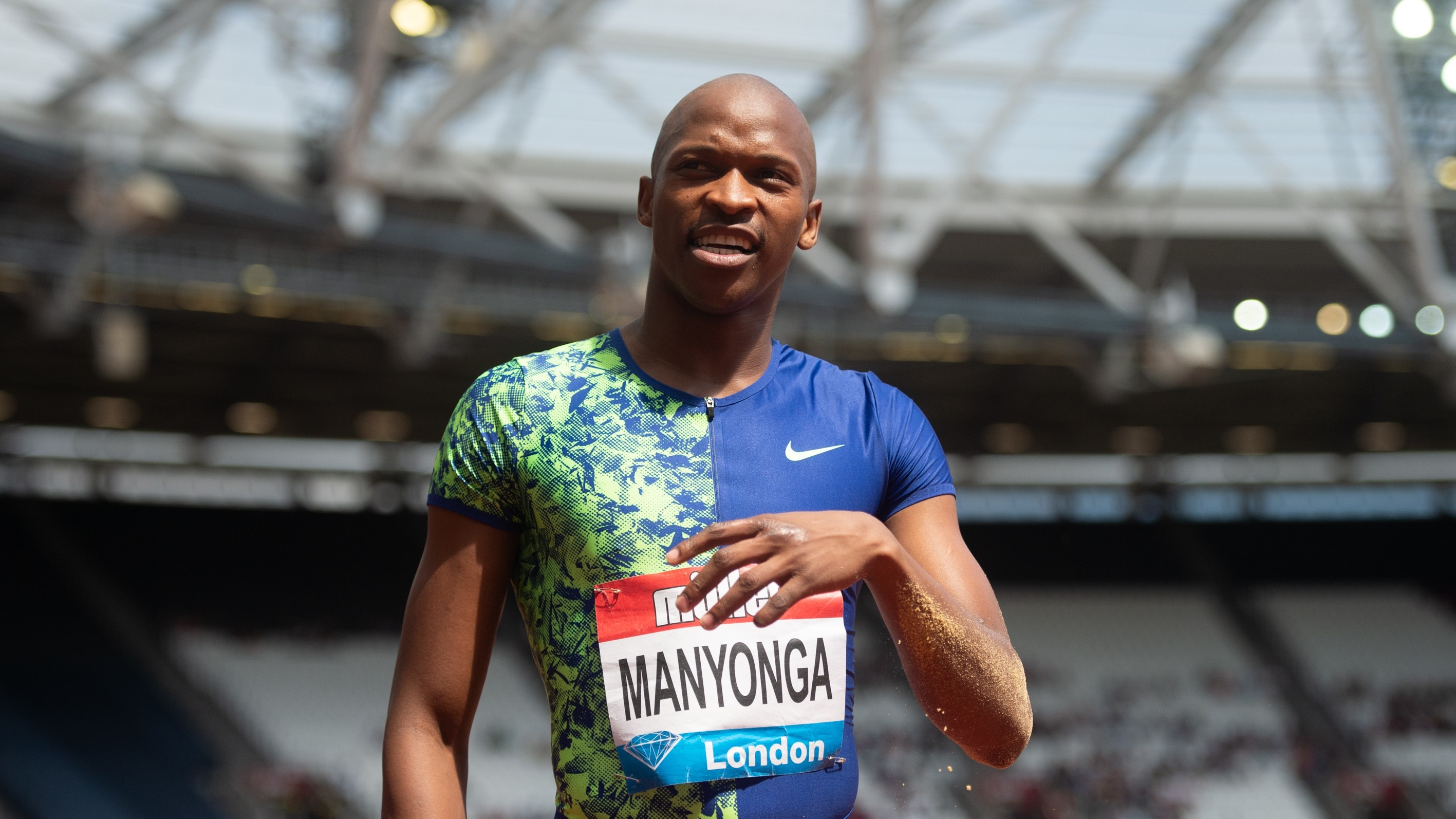 London 2019, Luvo Manyonga Wallpaper, 2840x1600 HD Desktop