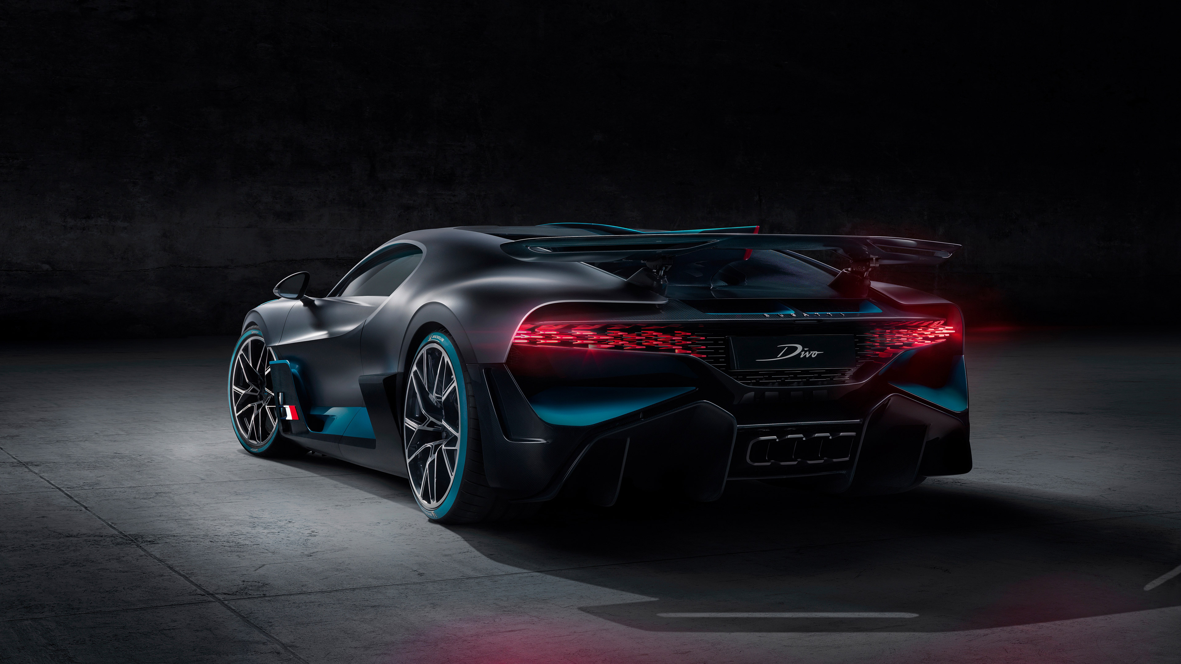 Bugatti Divo, 2018 model, Luxury car, 3840x2160 4K Desktop