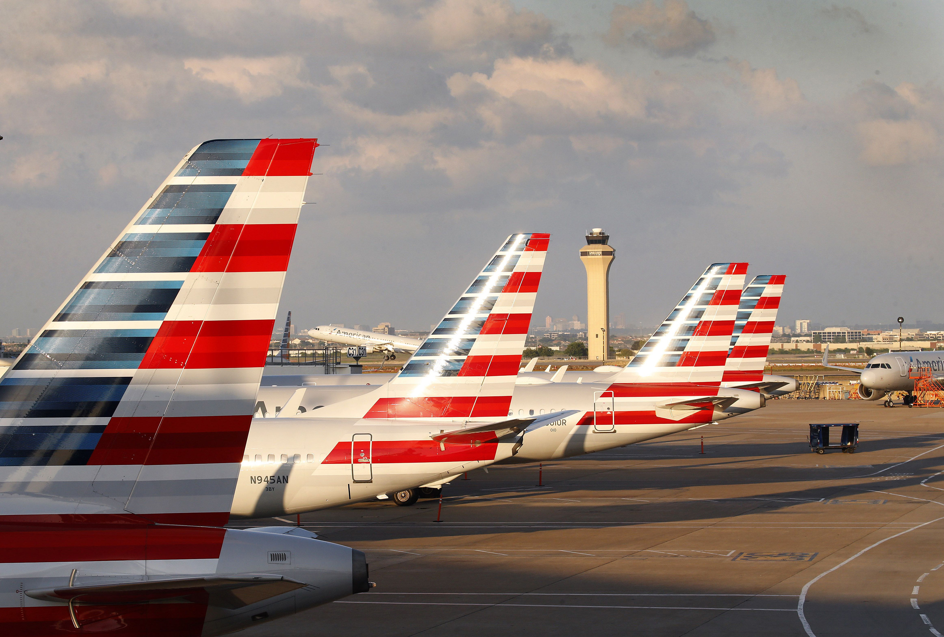 American Airlines, Service reduction to Haiti, 3000x2030 HD Desktop