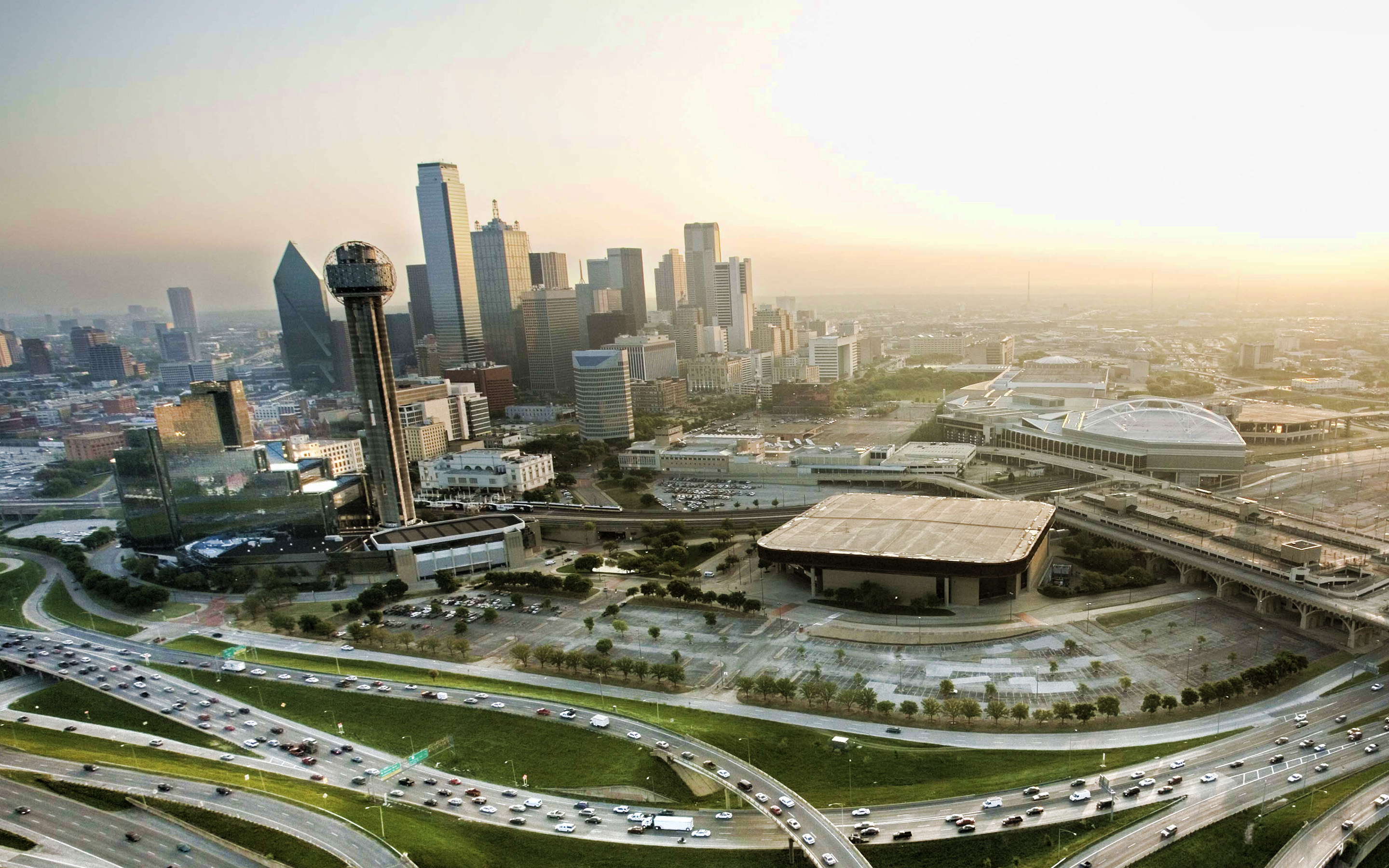 Dallas Skyline, Evening sunset, Iconic buildings, High-resolution pictures, 2880x1800 HD Desktop