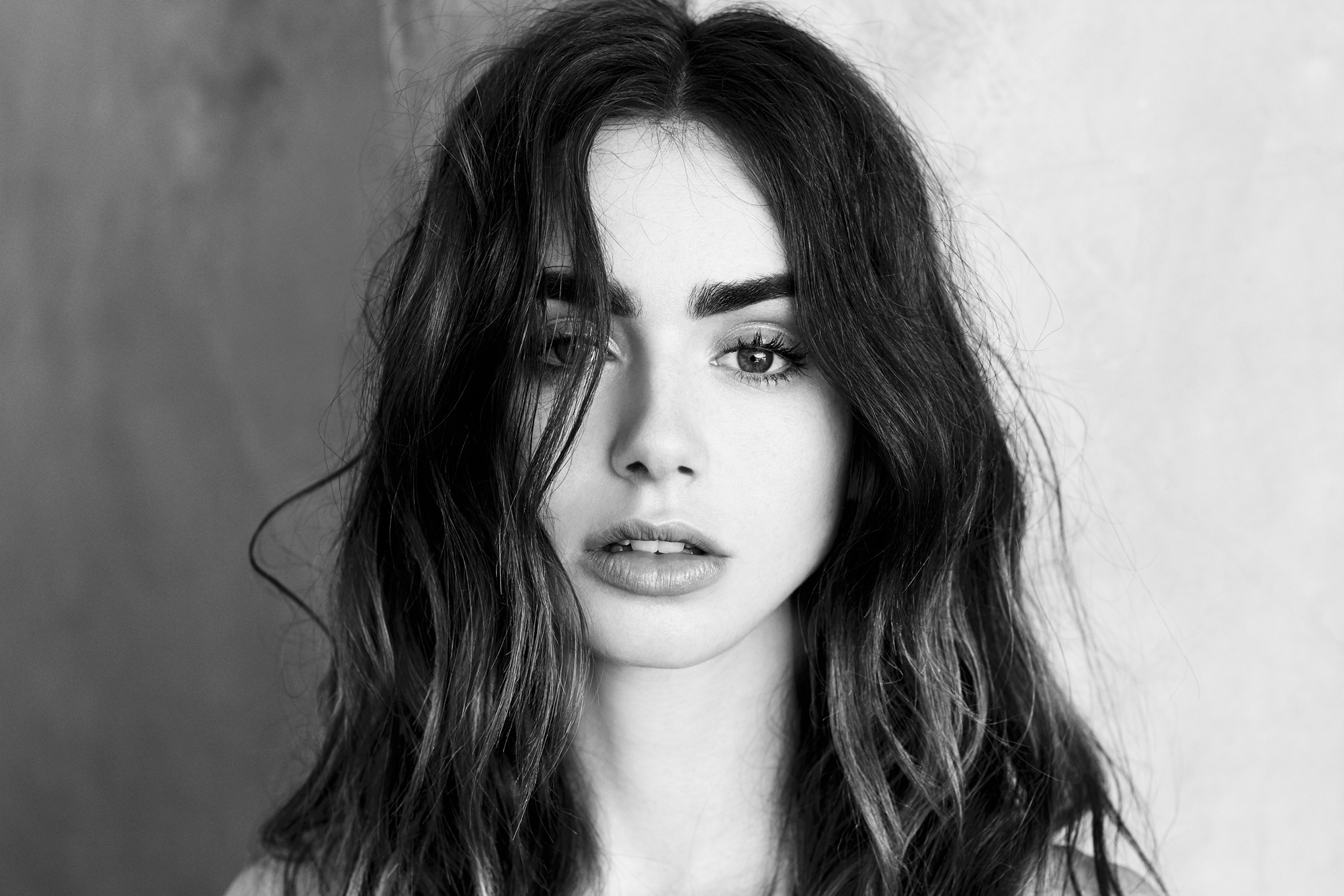 Lily Collins HD wallpaper, Stunning background, Mesmerizing image, Celebrity grace, 2000x1340 HD Desktop