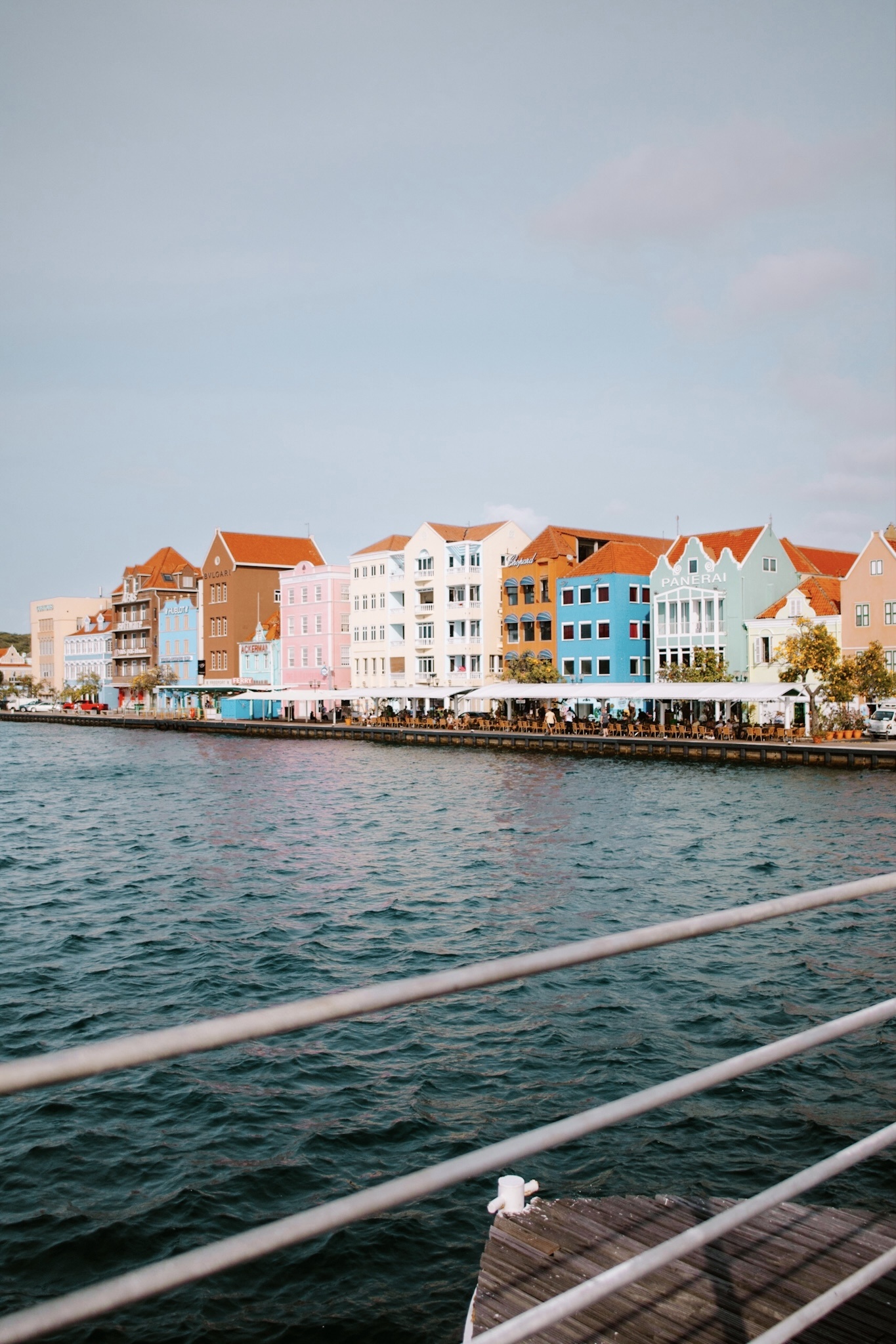 Curacao dreams, Wings of adventure, 1370x2050 HD Phone