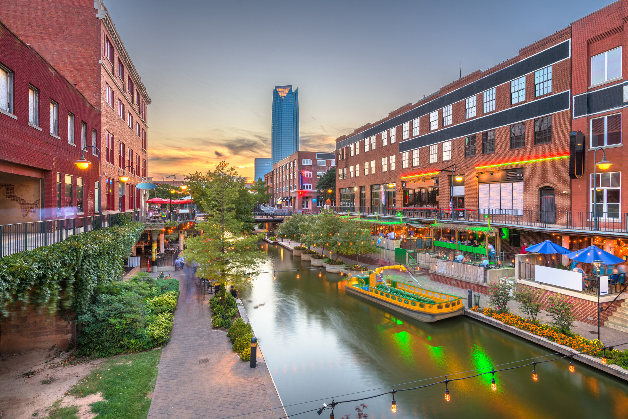 Oklahoma, Bricktown OKC, Downtown Oklahoma City, Restaurants & Shopping, 2130x1420 HD Desktop