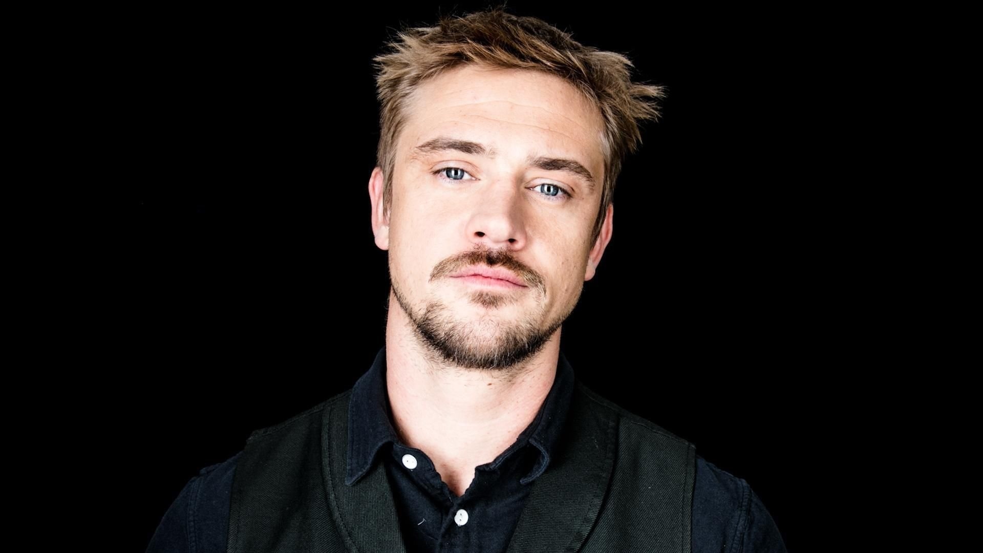 Boyd Holbrook, Wallpaper background image, 1920x1080 Full HD Desktop