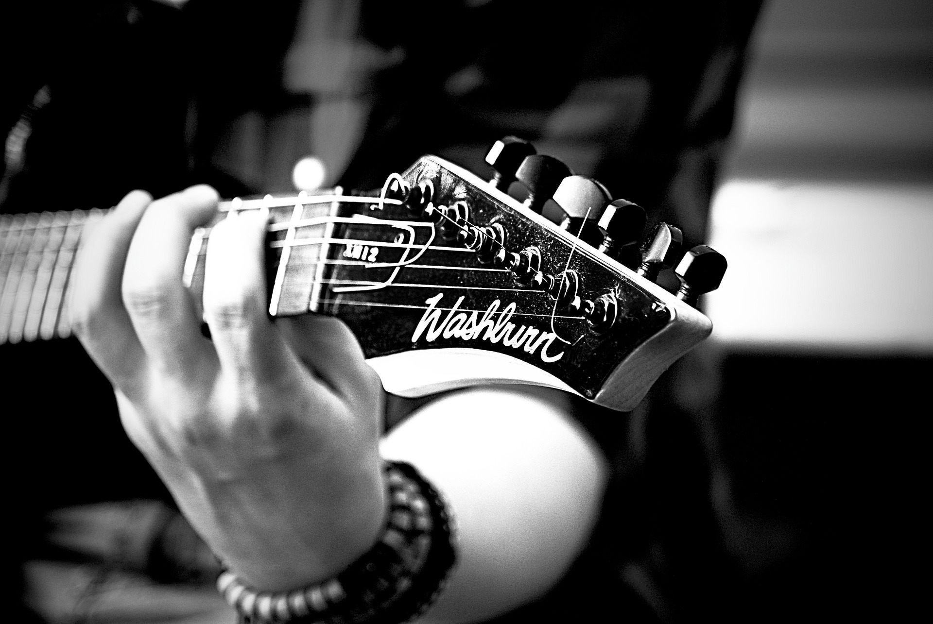 Washburn, Guitar Player Wallpaper, 1920x1290 HD Desktop