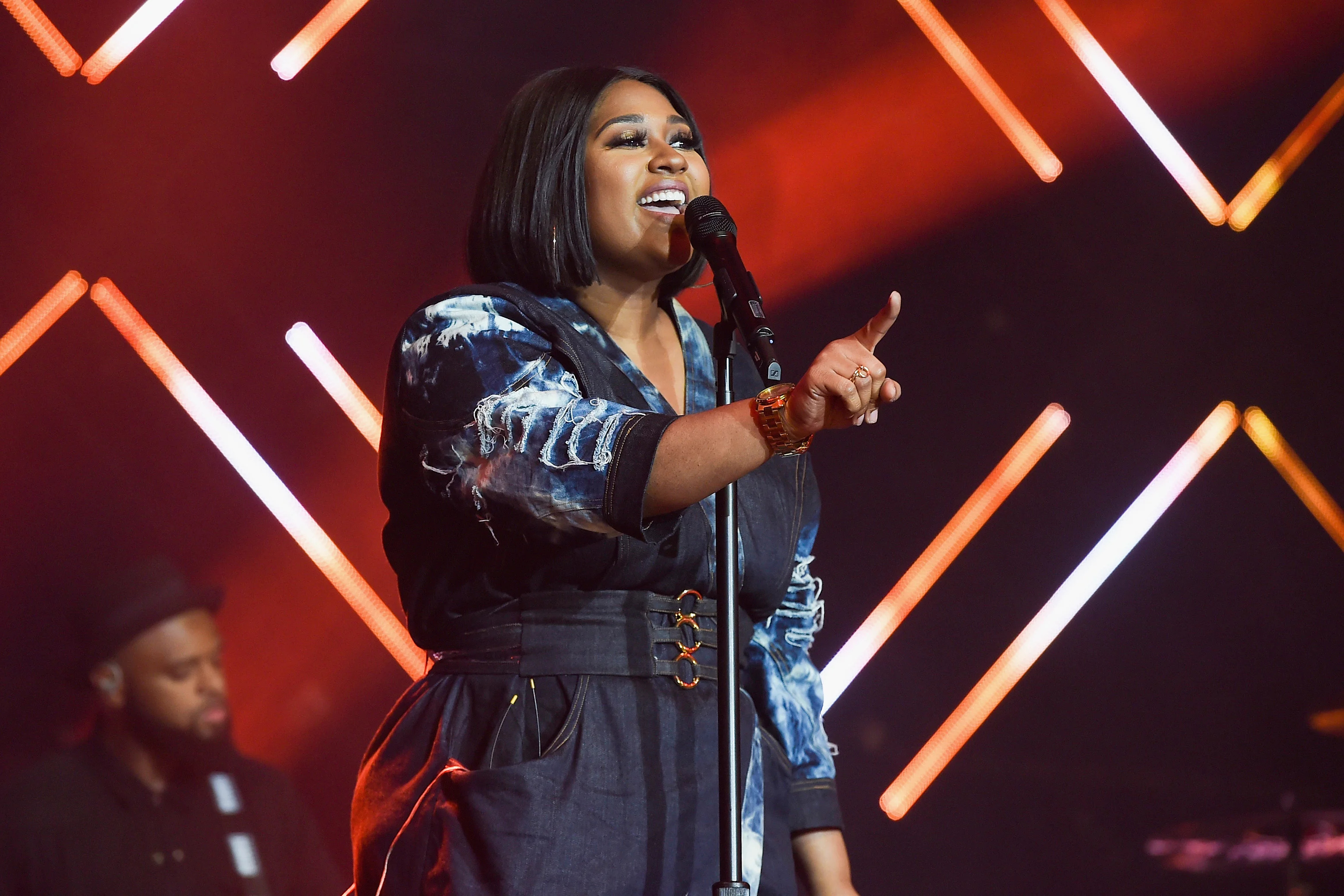 Jazmine Sullivan, New boyfriend, Essence, 3120x2080 HD Desktop