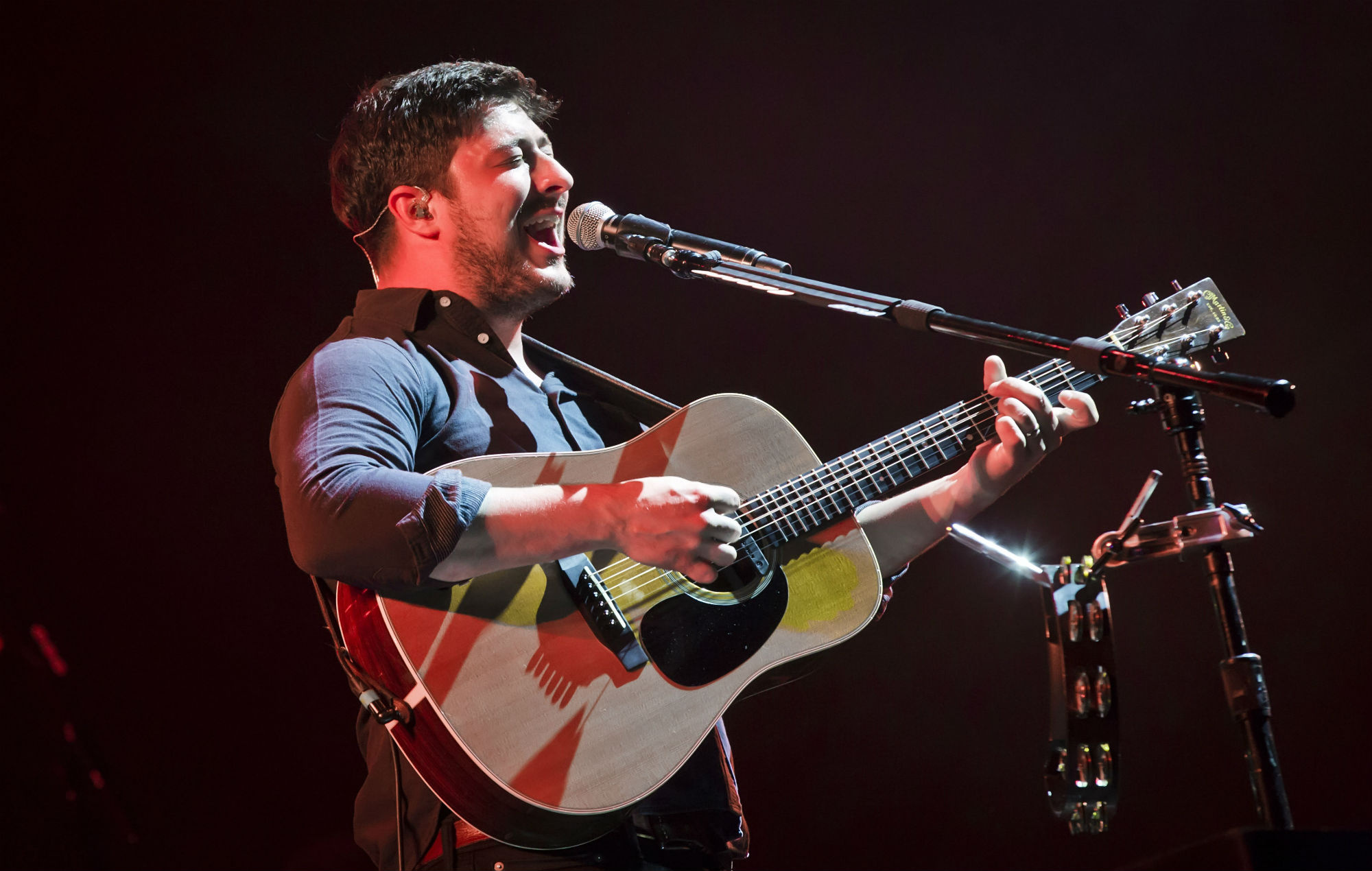 Marcus Mumford, Guiding light, Filmed with fans, 2000x1270 HD Desktop