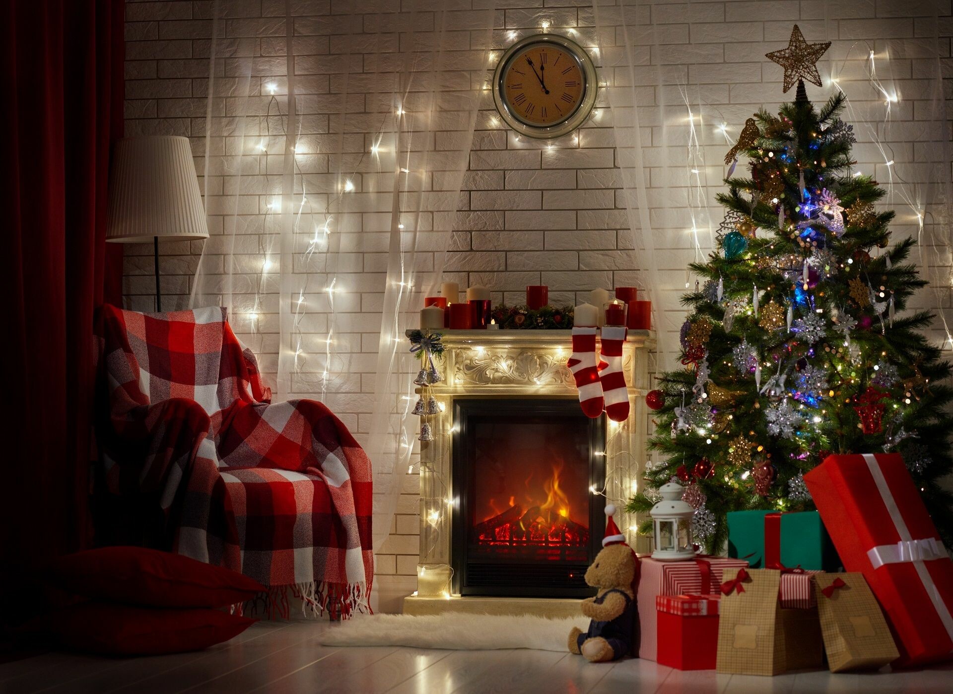 Christmas Fireplace, Holiday ambiance, Gift-filled room, Decorated tree, 1920x1400 HD Desktop