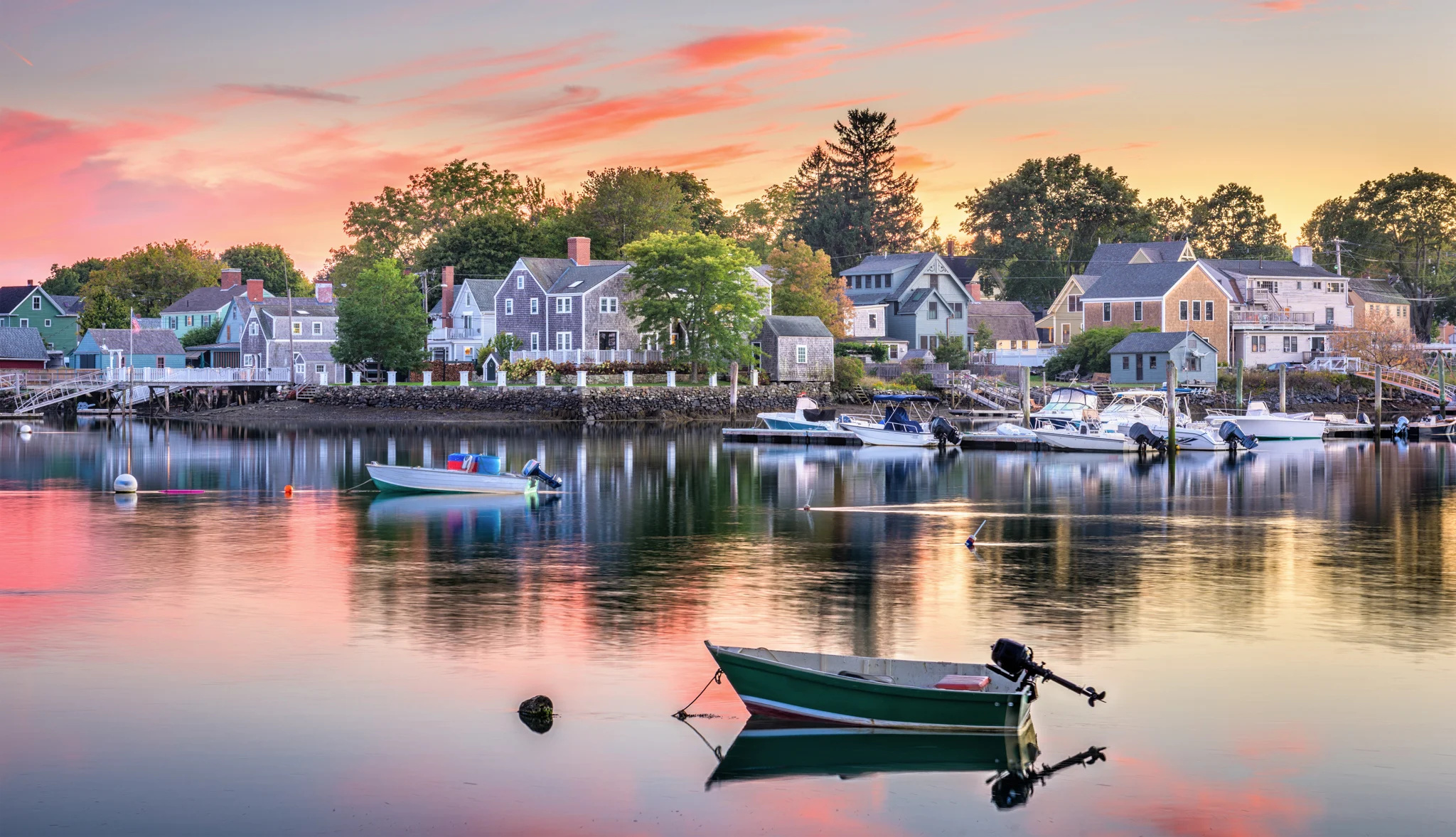 Quaint towns, Travel awaits, Must visit, New Hampshire, 2050x1180 HD Desktop