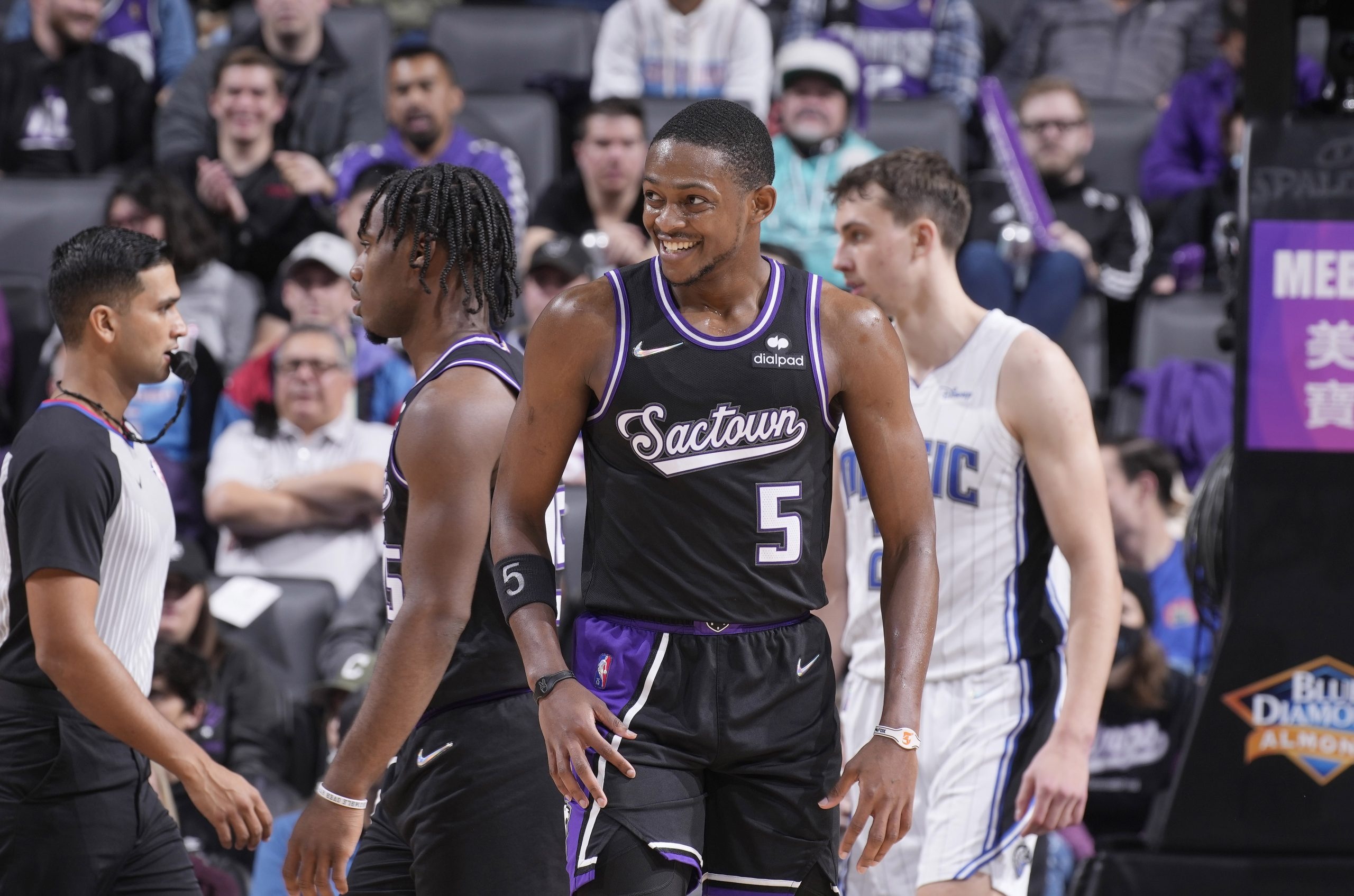 Sacramento Kings, COVID outbreak report, Team health concerns, NBA news, 2560x1700 HD Desktop