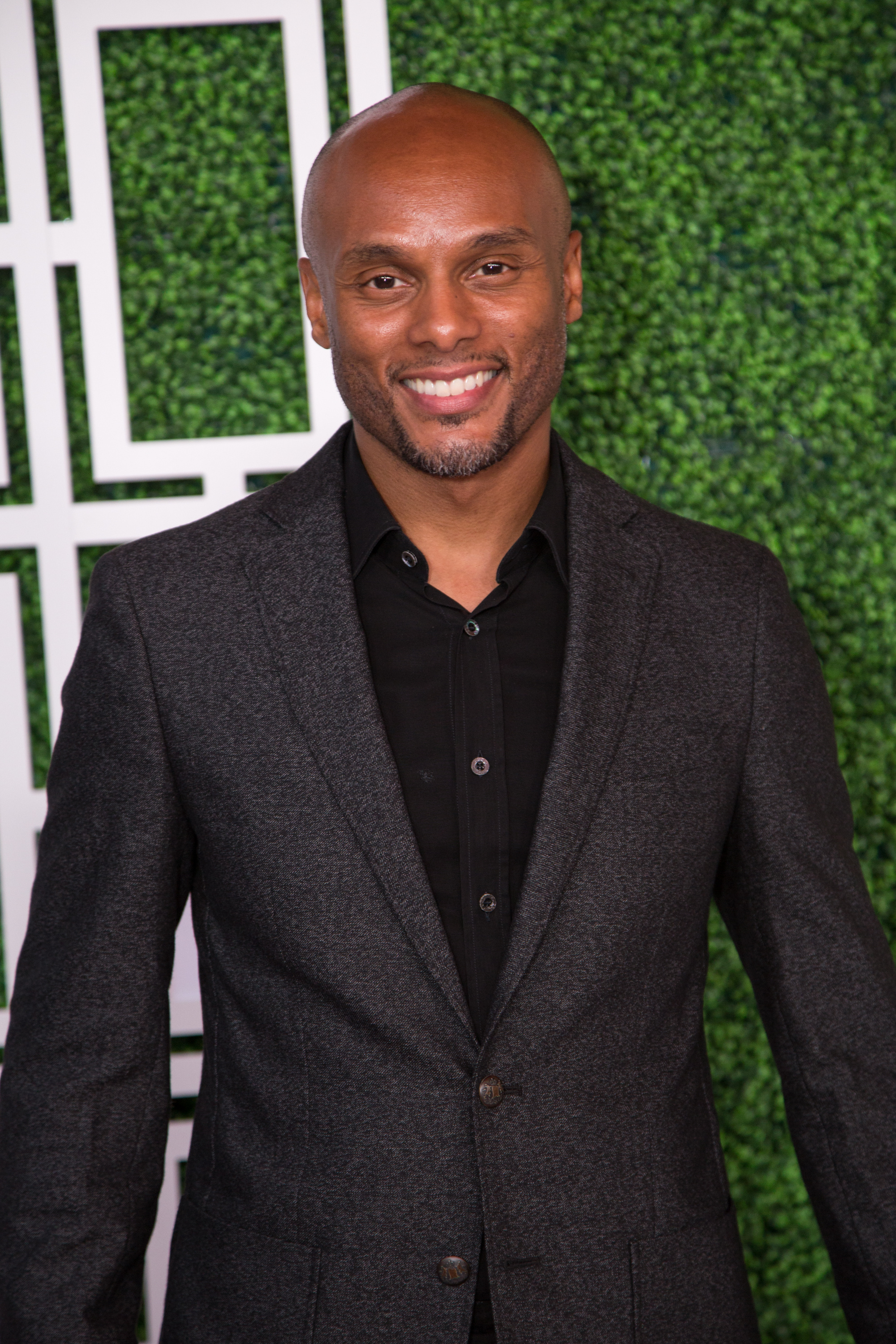 2015 BET Awards, Kenny Lattimore Wallpaper, 2000x3000 HD Phone