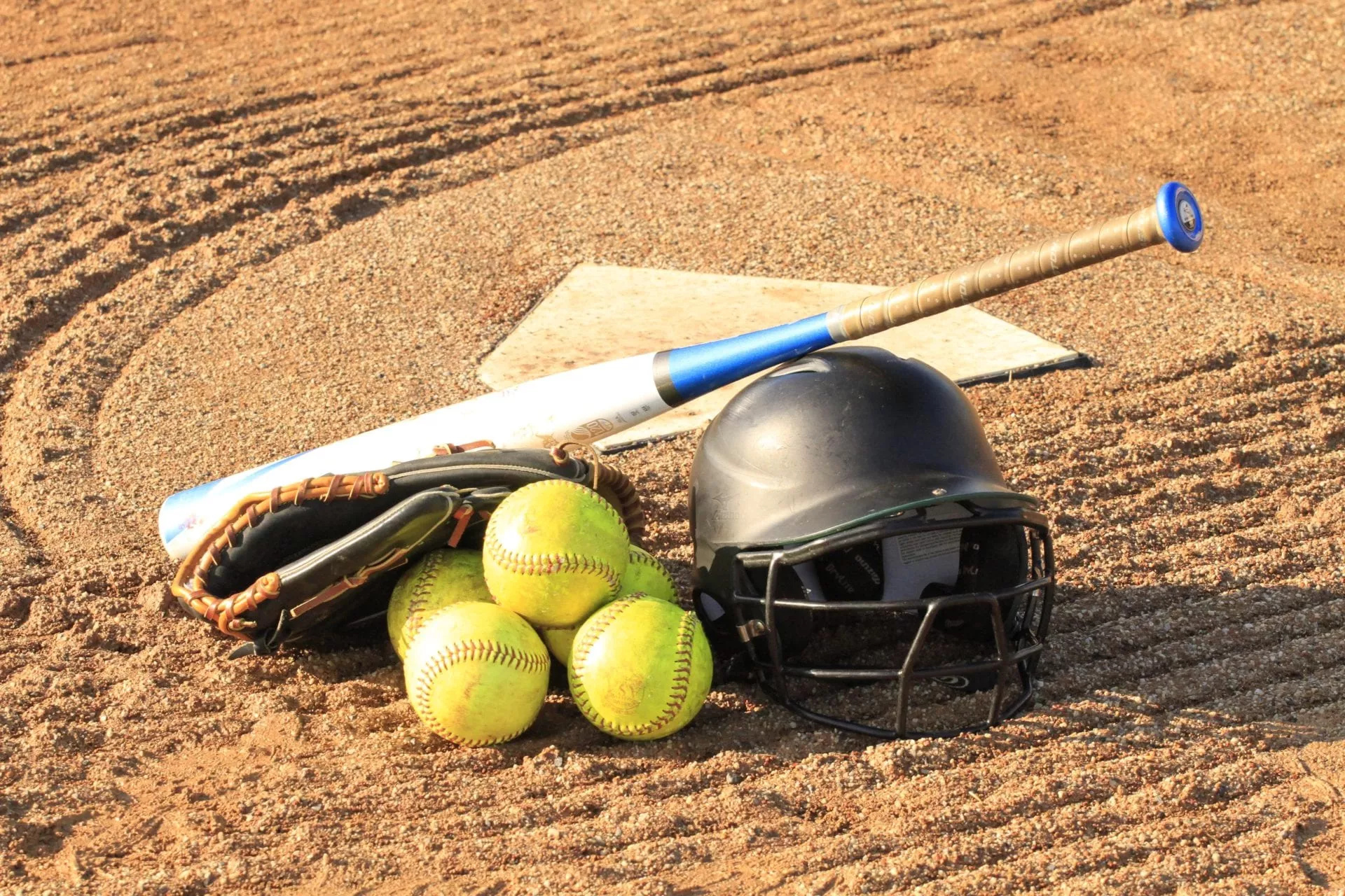 Softball sports, Adult league, Benefits, Physical therapy, 1920x1280 HD Desktop