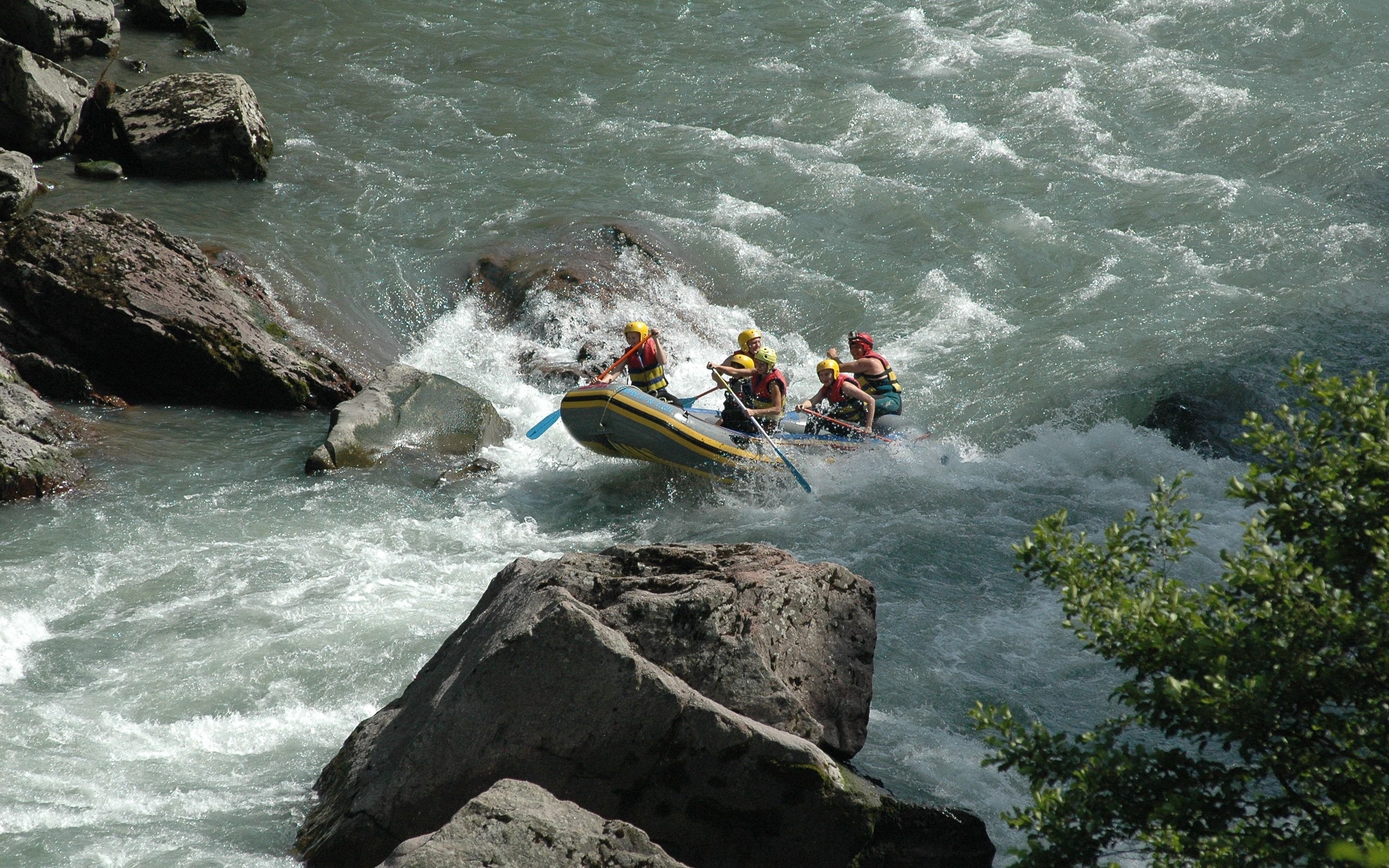 Ganges River, Rafting Wallpaper, 3010x1880 HD Desktop