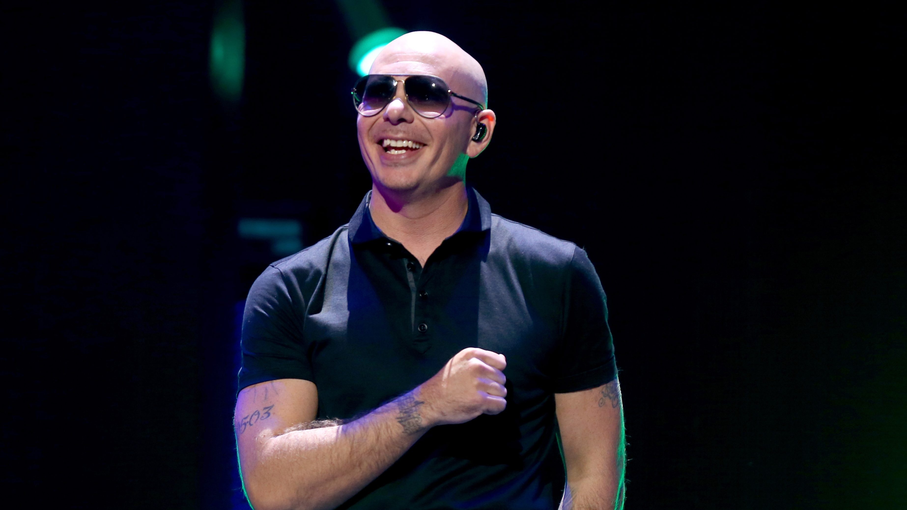 Pitbull, Rapper, singer, girlfriend, 3700x2080 HD Desktop