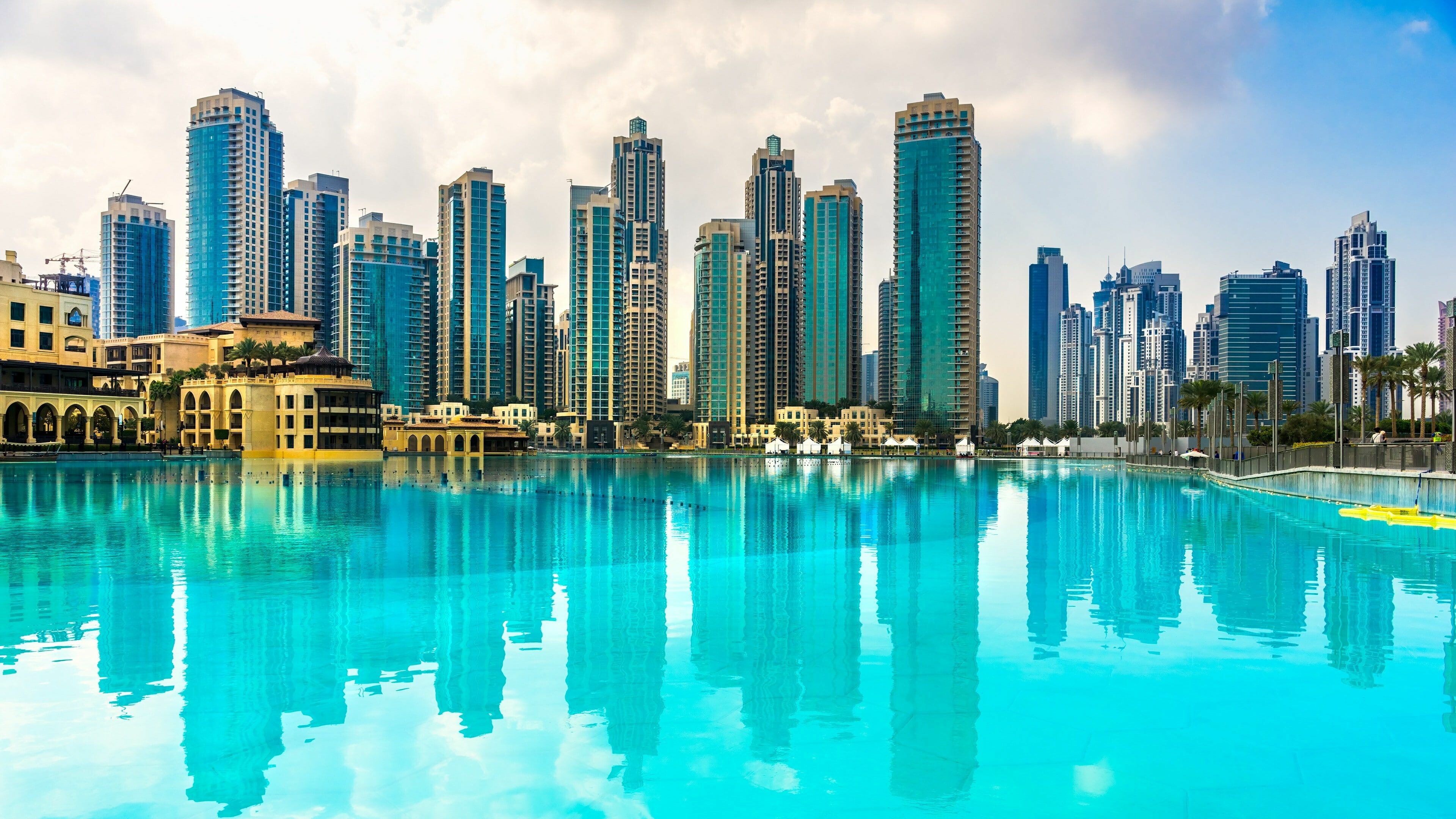 Downtown Dubai, Tower block skyline, Metropolis reflection, Asian tourism, 3840x2160 4K Desktop