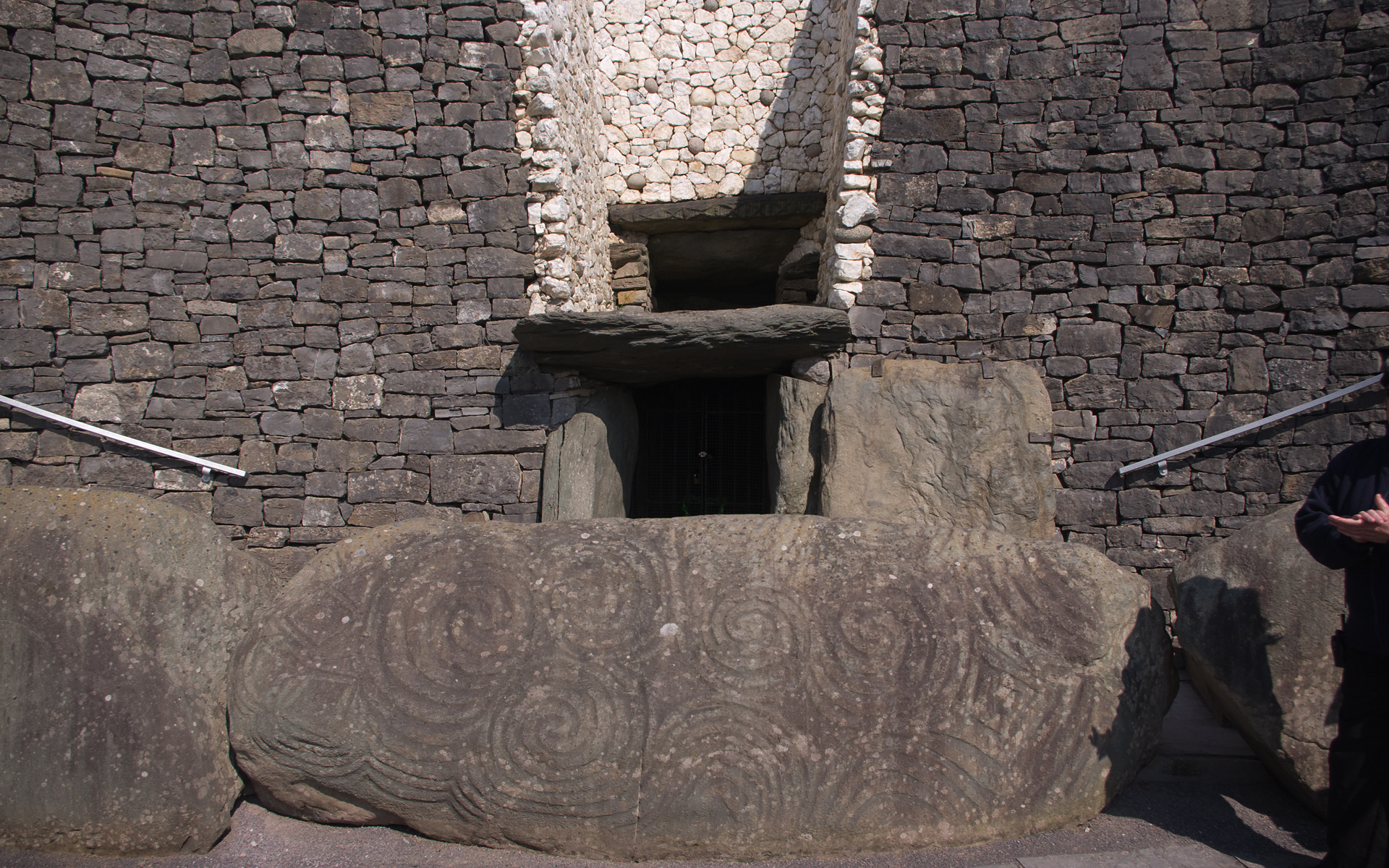 Newgrange, Fascinating physics, Timeless secrets, Intellectual pursuit, 1920x1200 HD Desktop