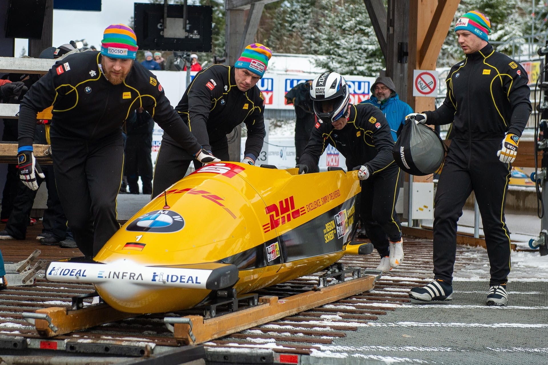 German bobsleigh team support, Candy Bauer sports, 1920x1280 HD Desktop