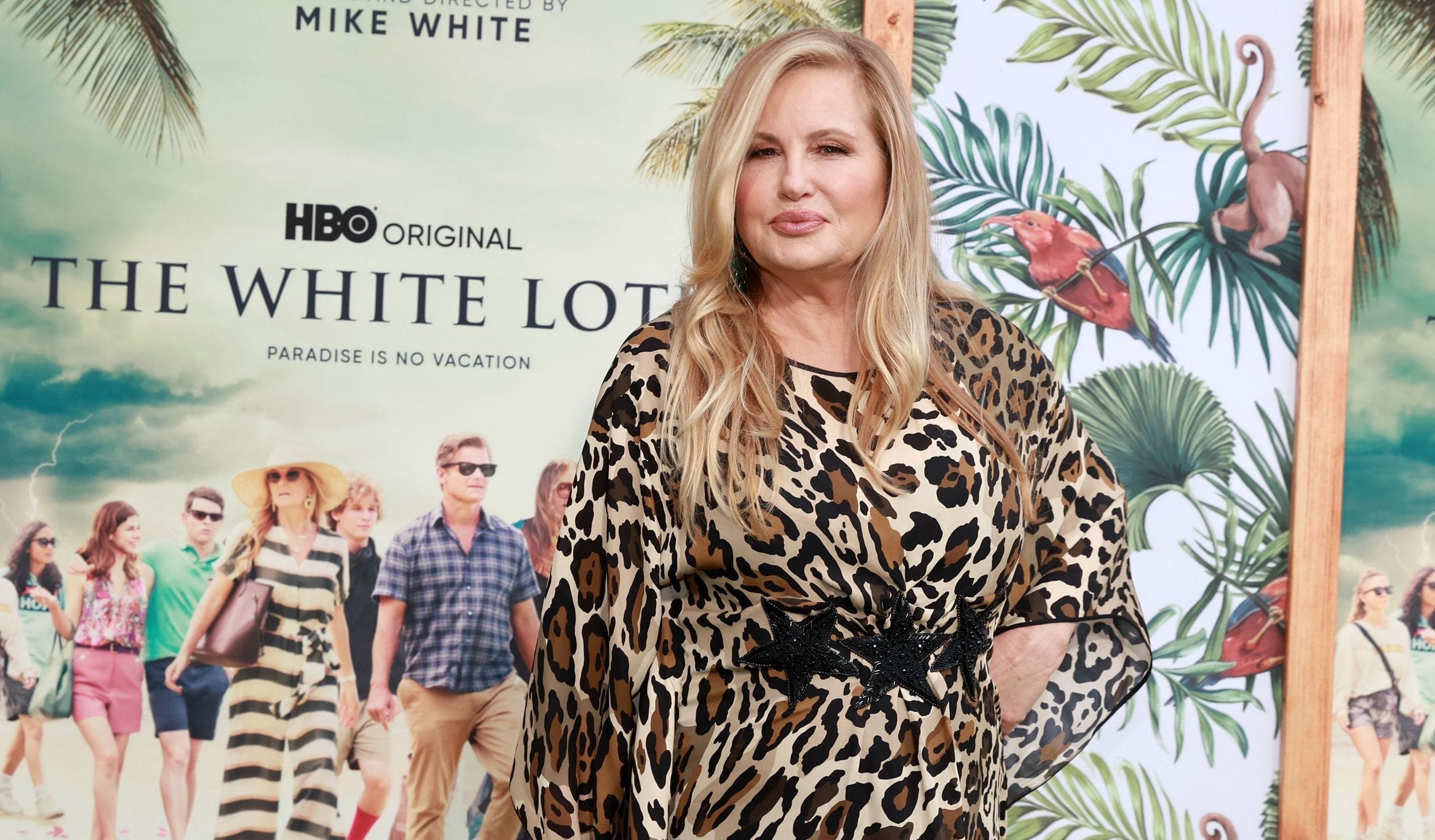 Jennifer Coolidge, Almost passed on White Lotus, 2700x1580 HD Desktop