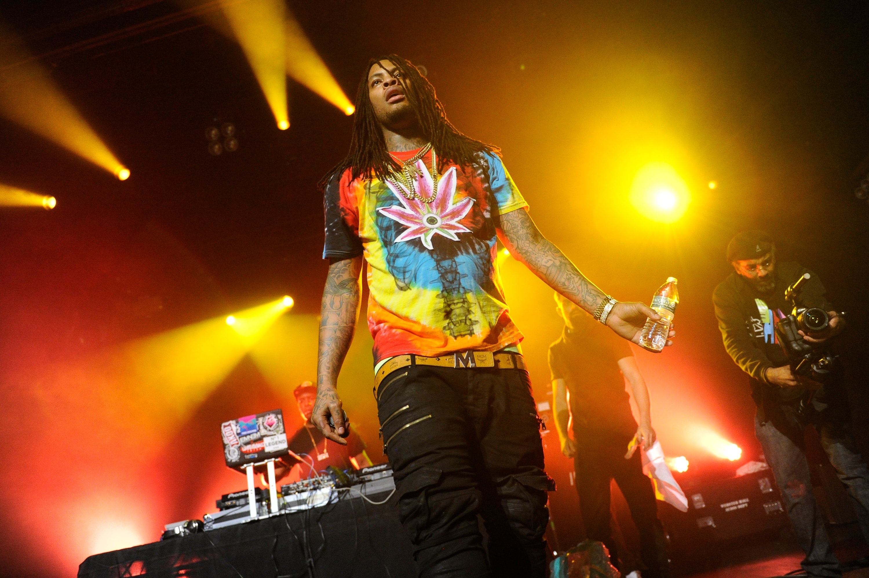 Waka Flocka Flame, Fan controversy, Trump jersey, Social media frenzy, 3000x2000 HD Desktop