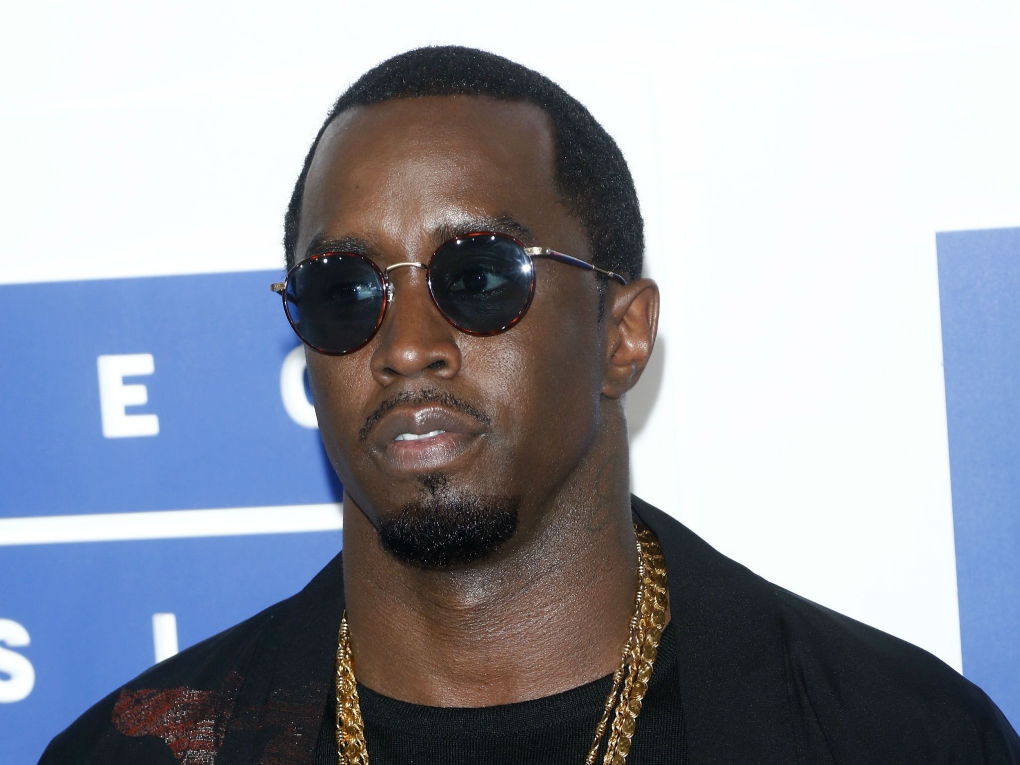 Celeb inspiration, Sean Combs, Puff Daddy, Hip-hop icon, 2050x1540 HD Desktop