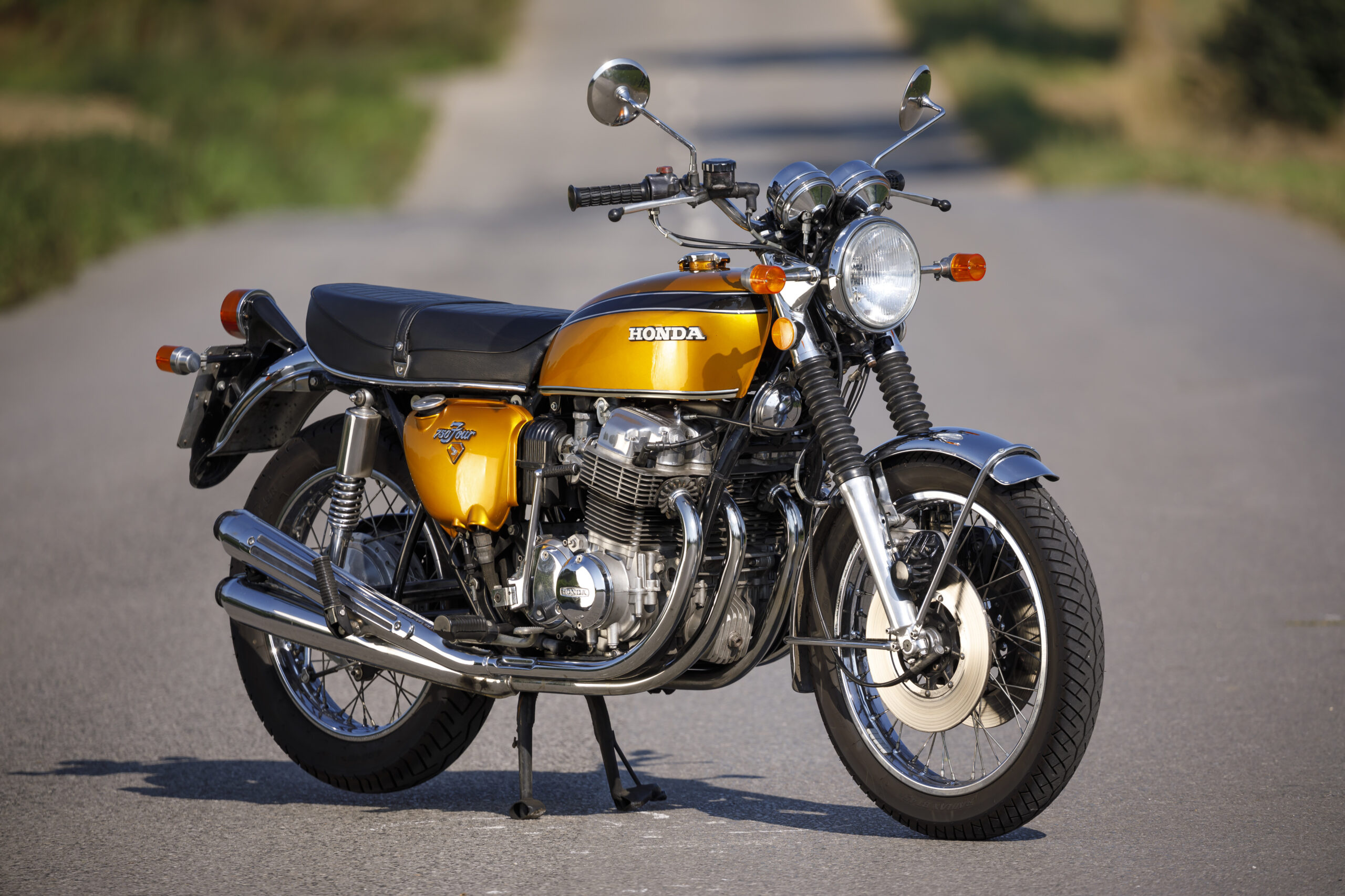 Honda CB750, Auto enthusiast, Motorrad Classic magazine, 2560x1710 HD Desktop