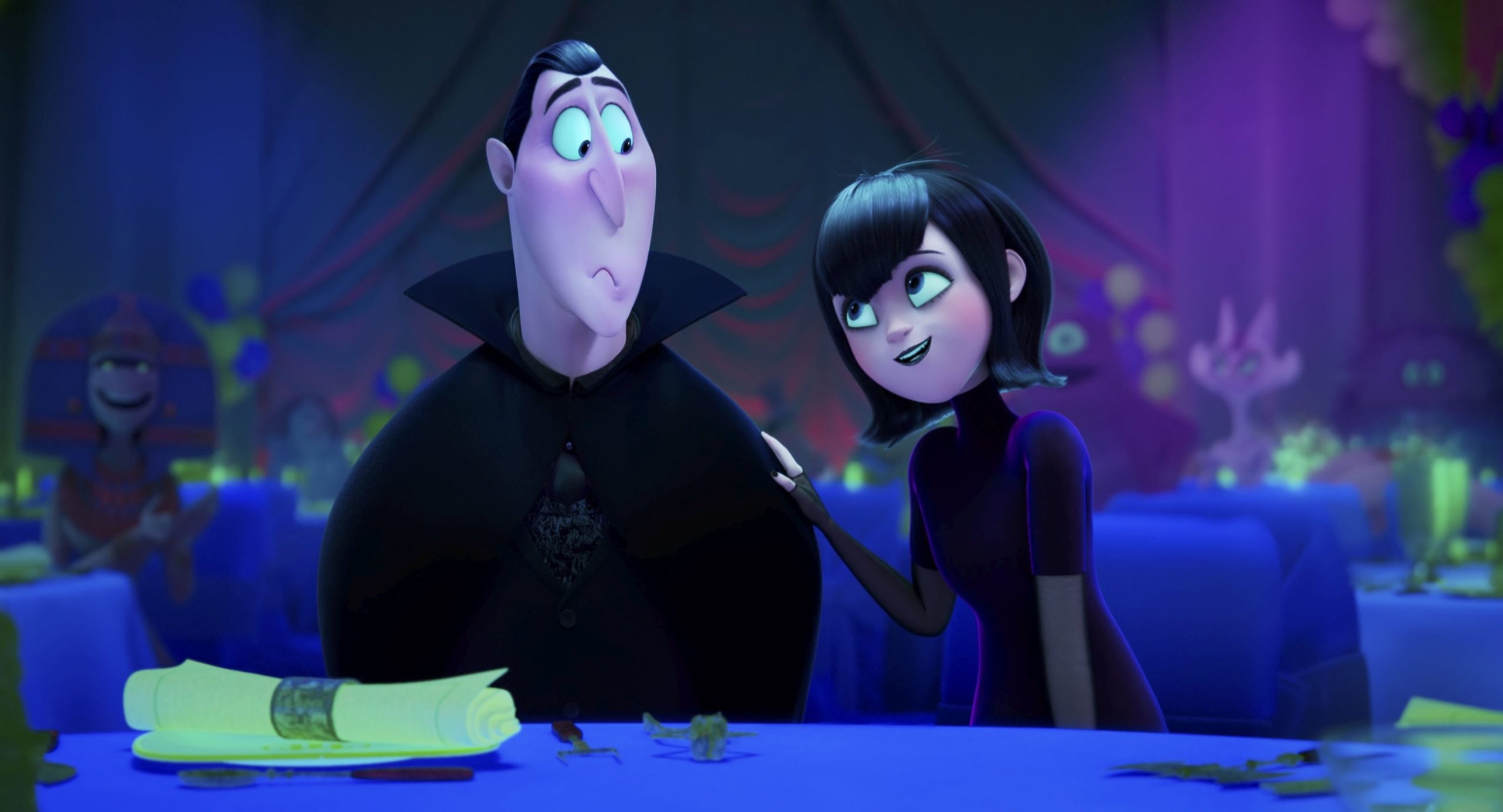 Drac and Mavis, Hotel Transylvania Wallpaper, 2560x1390 HD Desktop