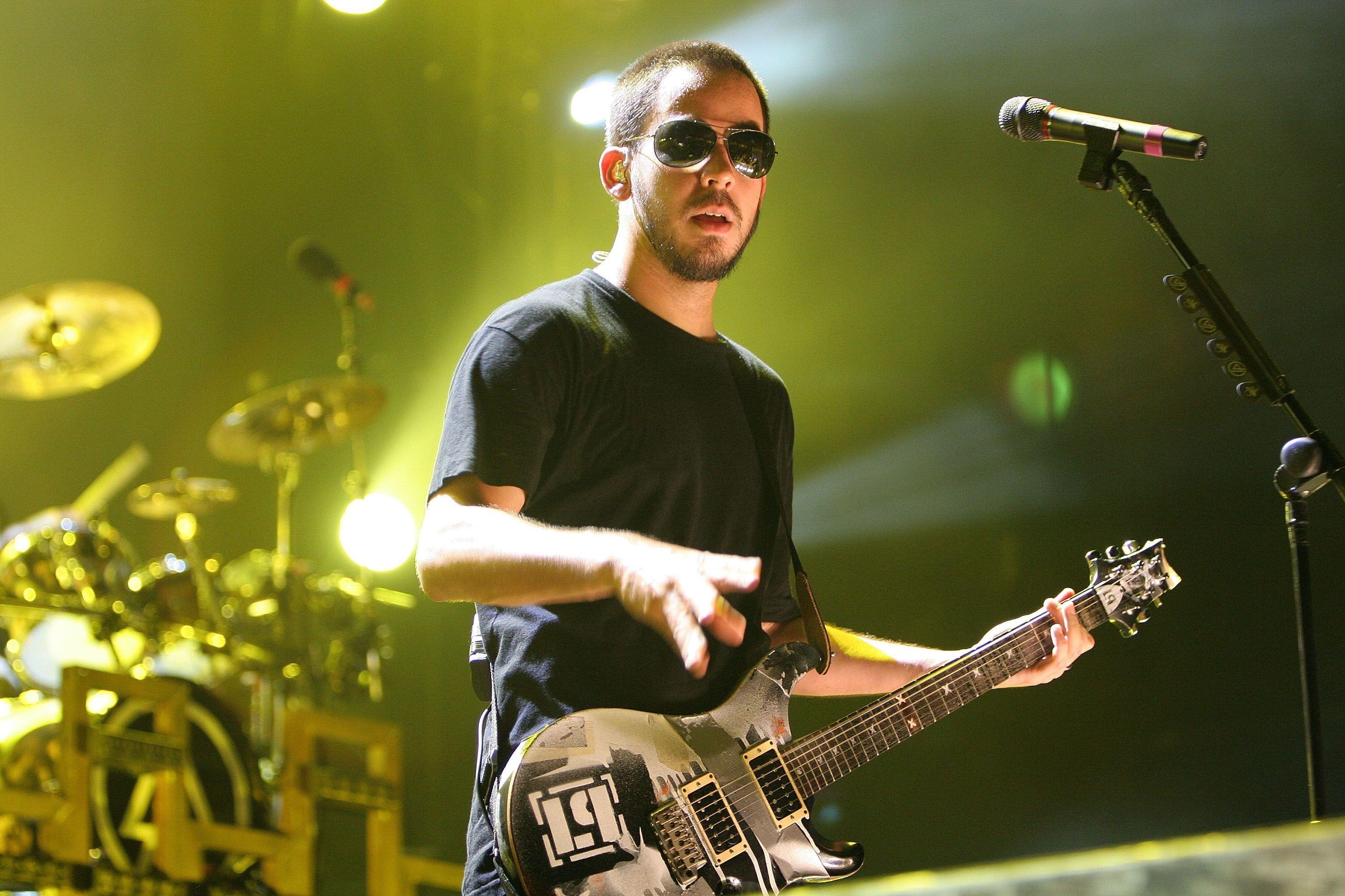 Free download Mike Shinoda Wallpapers for your Desktop, Mobile \u0026 Tablet | Explore 77+ Mike Shinoda Wallpapers | Mike Shinoda Wallpapers, Mike Shinoda Wallpaper, Mike Wallpaper 3000x2000