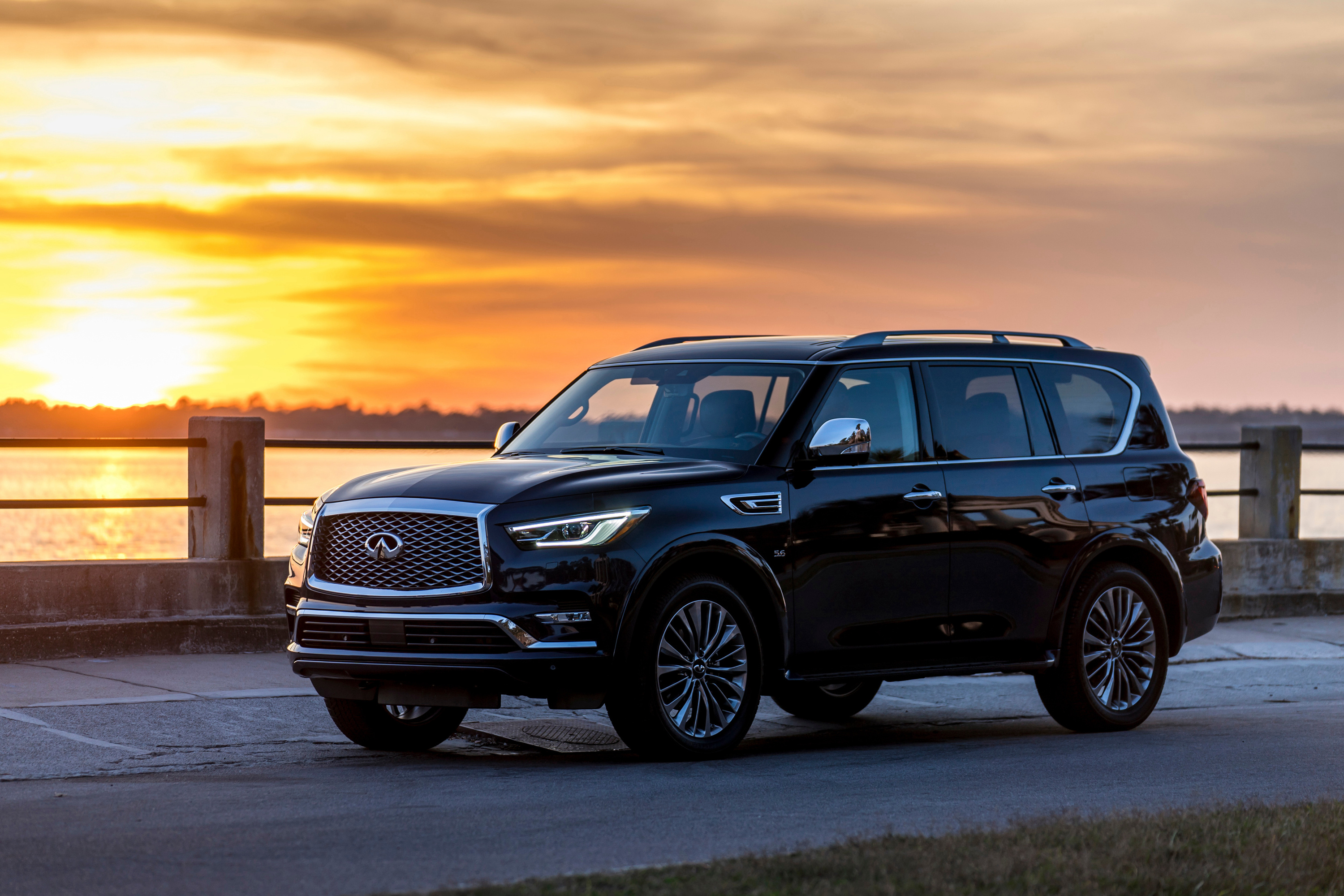 Infiniti QX80, Luxury SUV, HD wallpaper, Captivating image, 3000x2000 HD Desktop